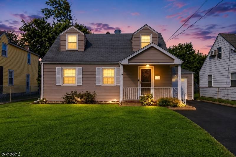 24 Sunset Dr, Clark Twp., NJ 07066