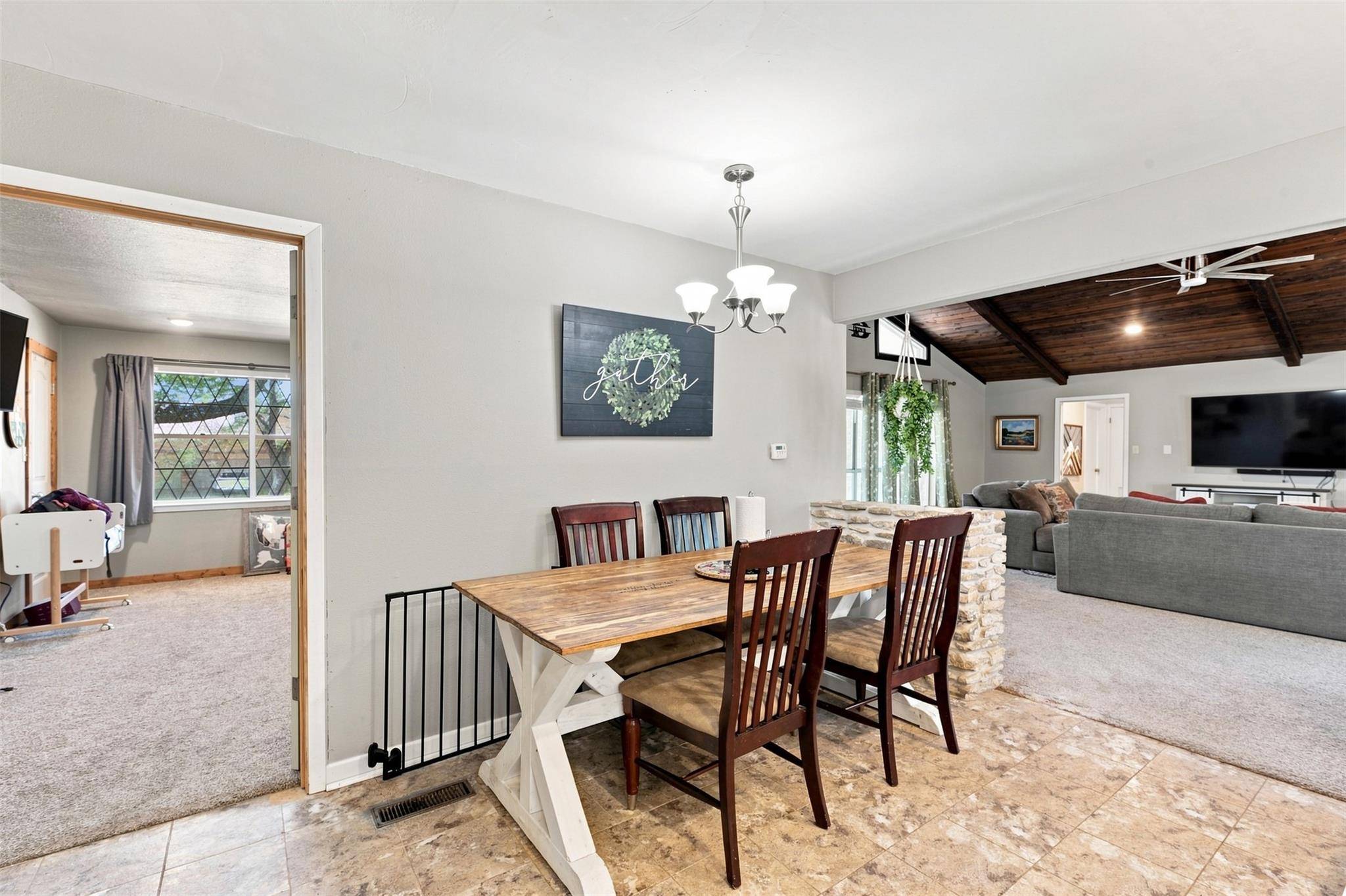 1103 S Willis ST, Lampasas, TX 76550