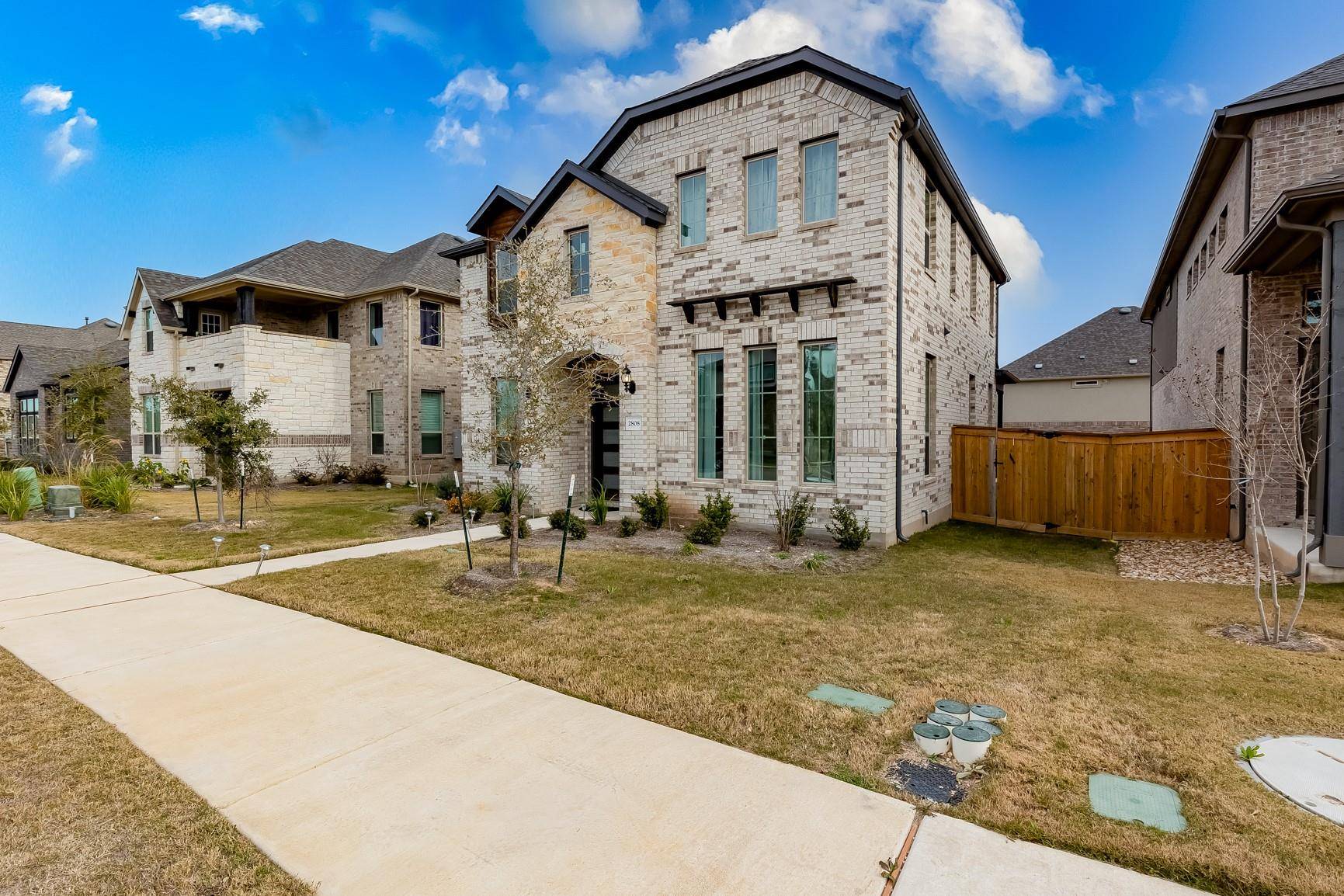 2808 Stone Branch DR, Leander, TX 78641