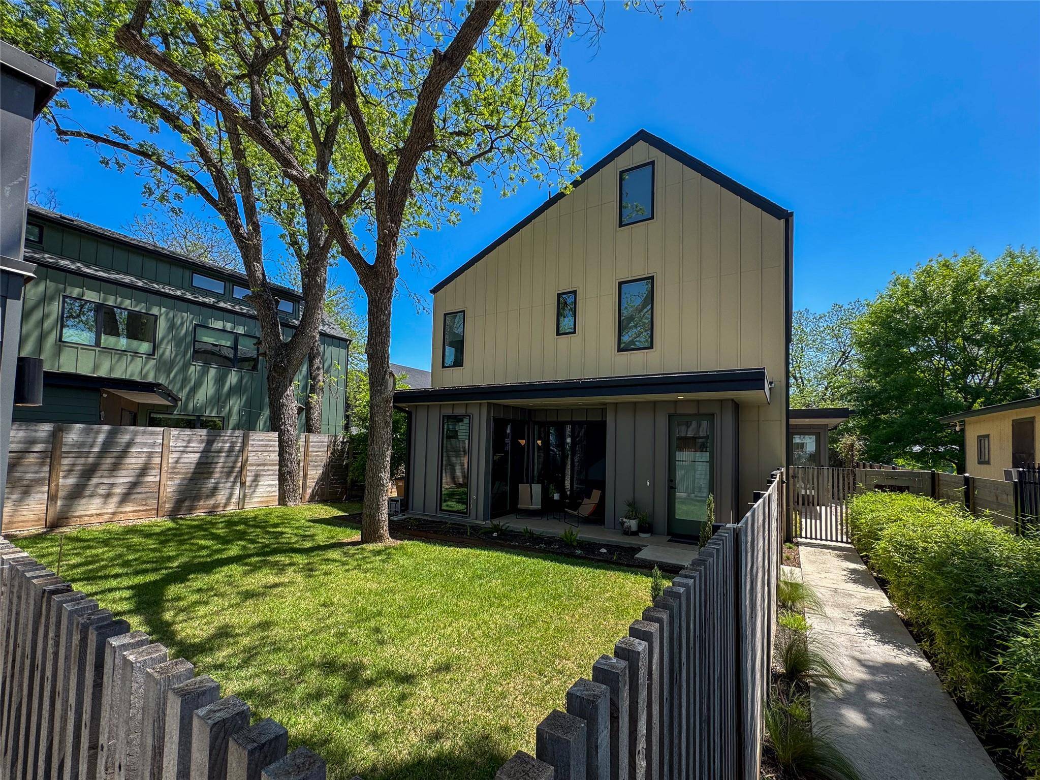 619 Tillery ST #A, Austin, TX 78702