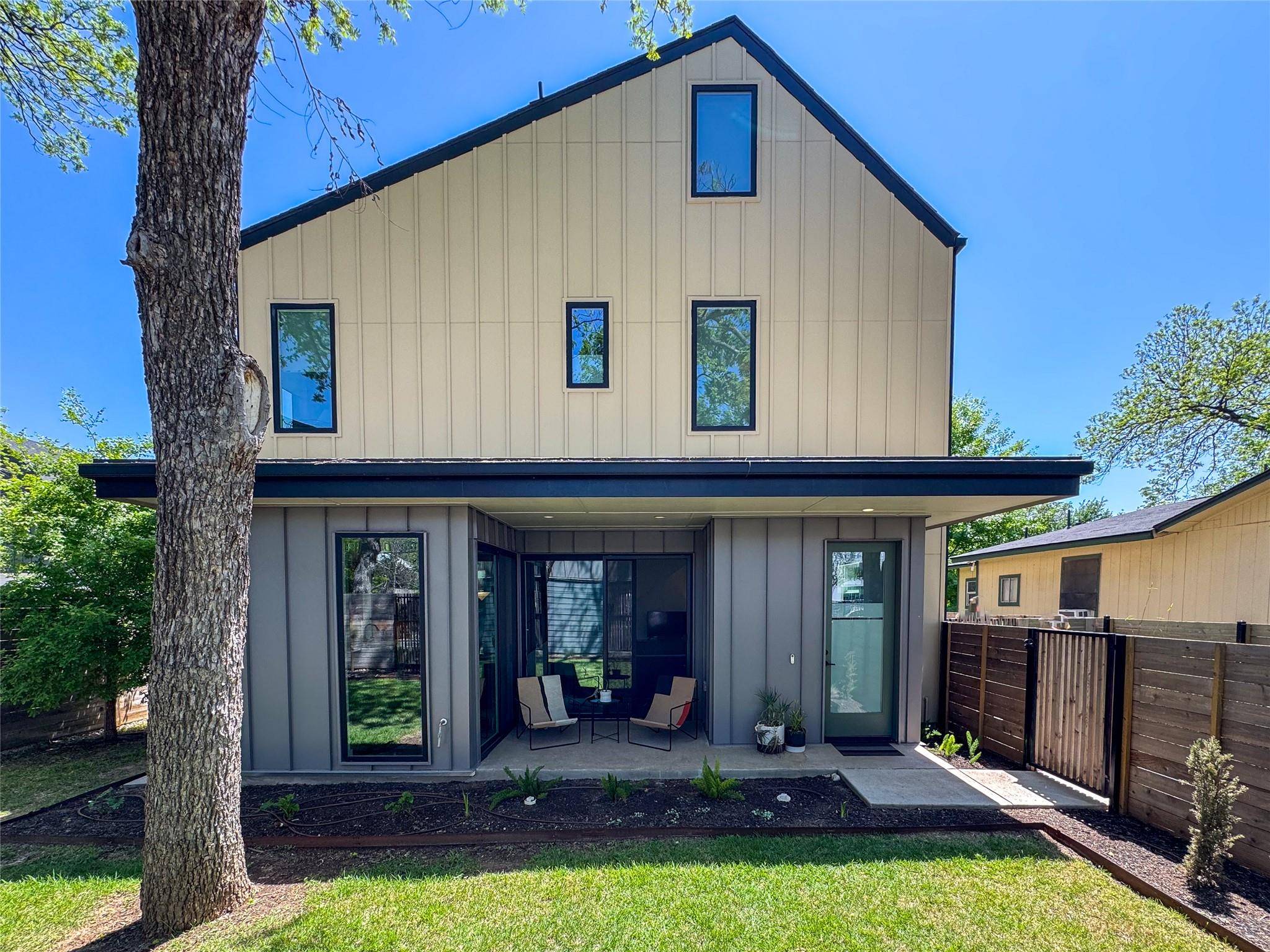 619 Tillery ST #A, Austin, TX 78702