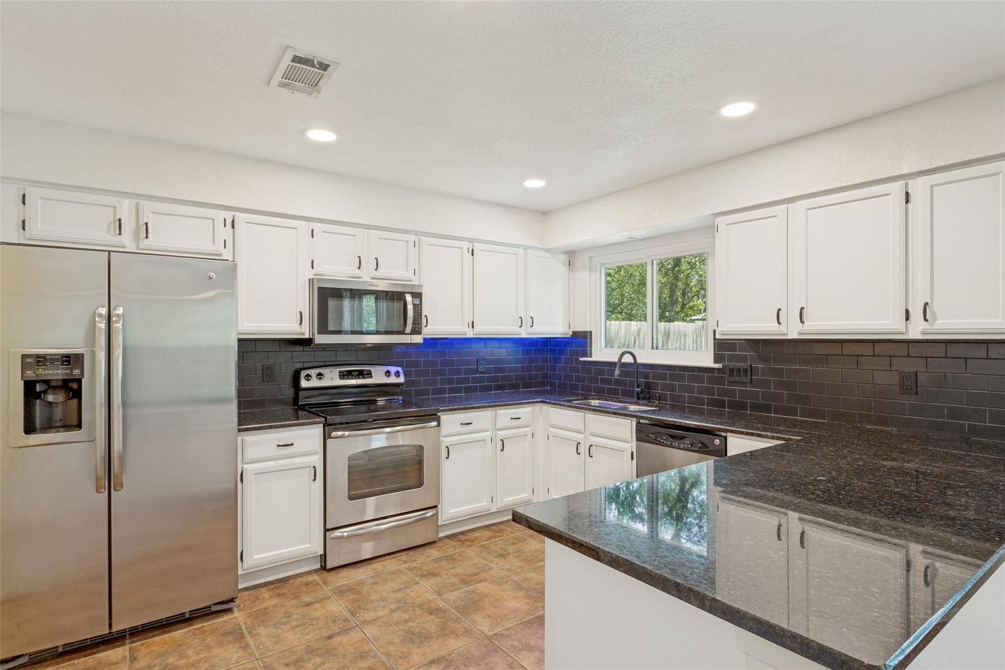 8803 Texas Sun DR, Austin, TX 78748