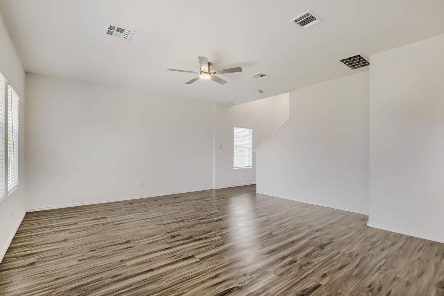 125 Guardian Angel CT, Jarrell, TX 76537
