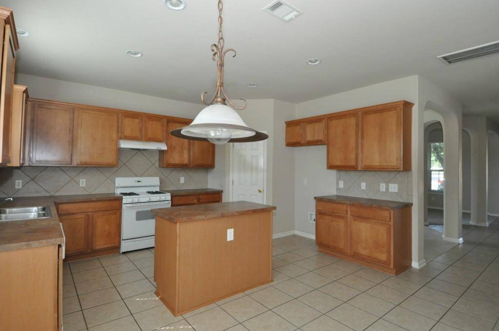 2708 Katie CV, Leander, TX 78641