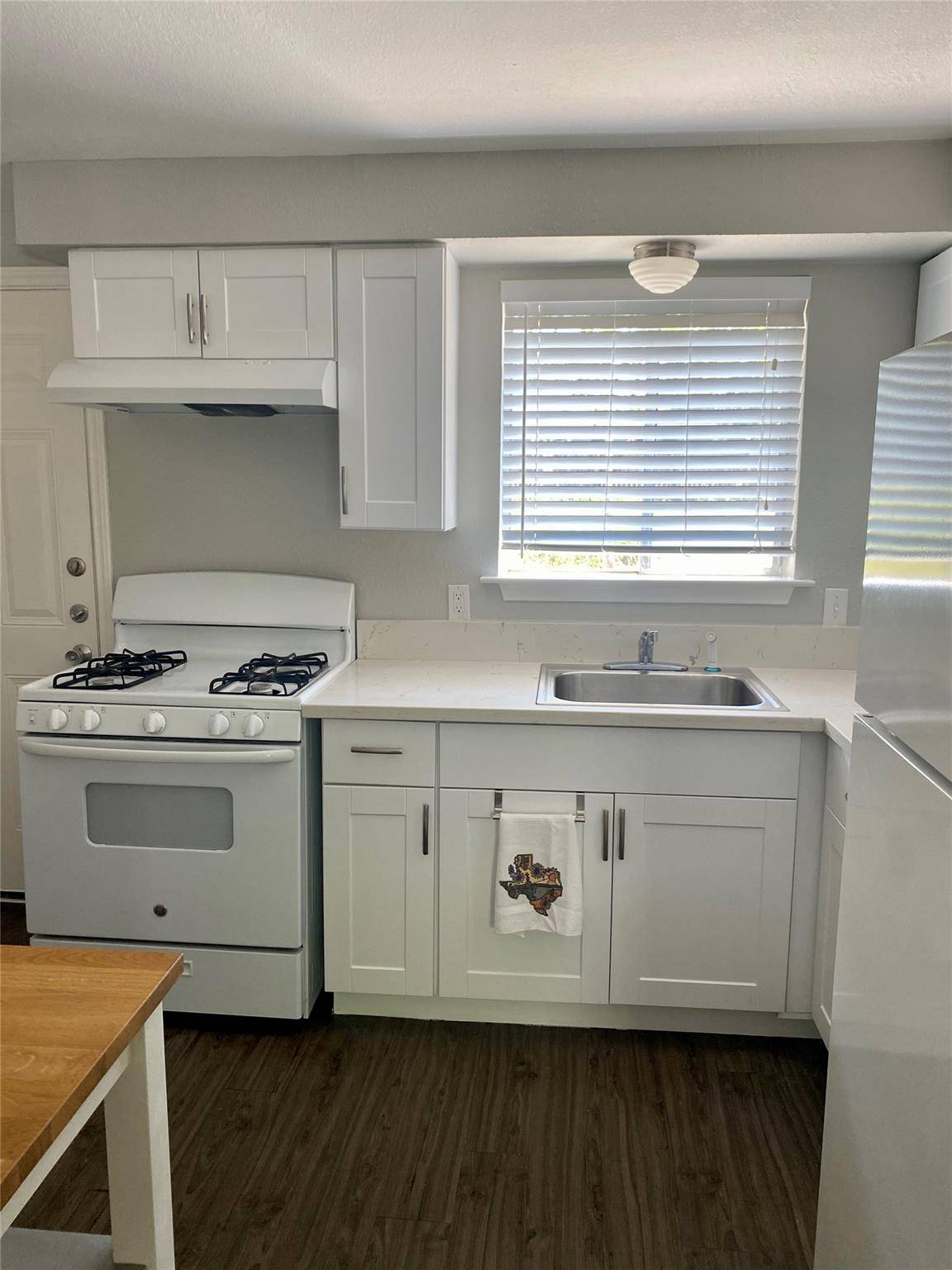 400 Swanee DR #A, Austin, TX 78752