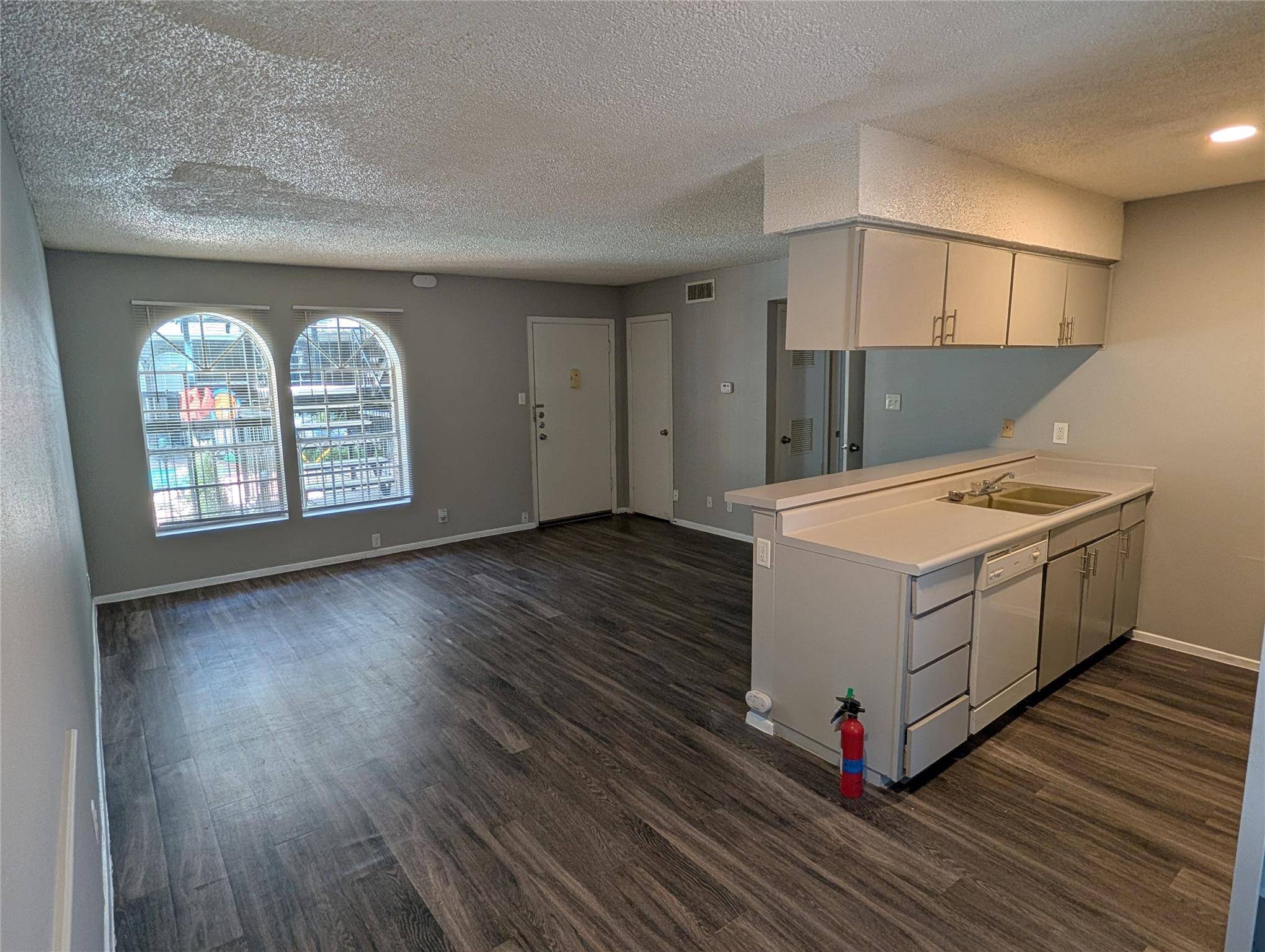 101 E 33rd ST #102, Austin, TX 78705
