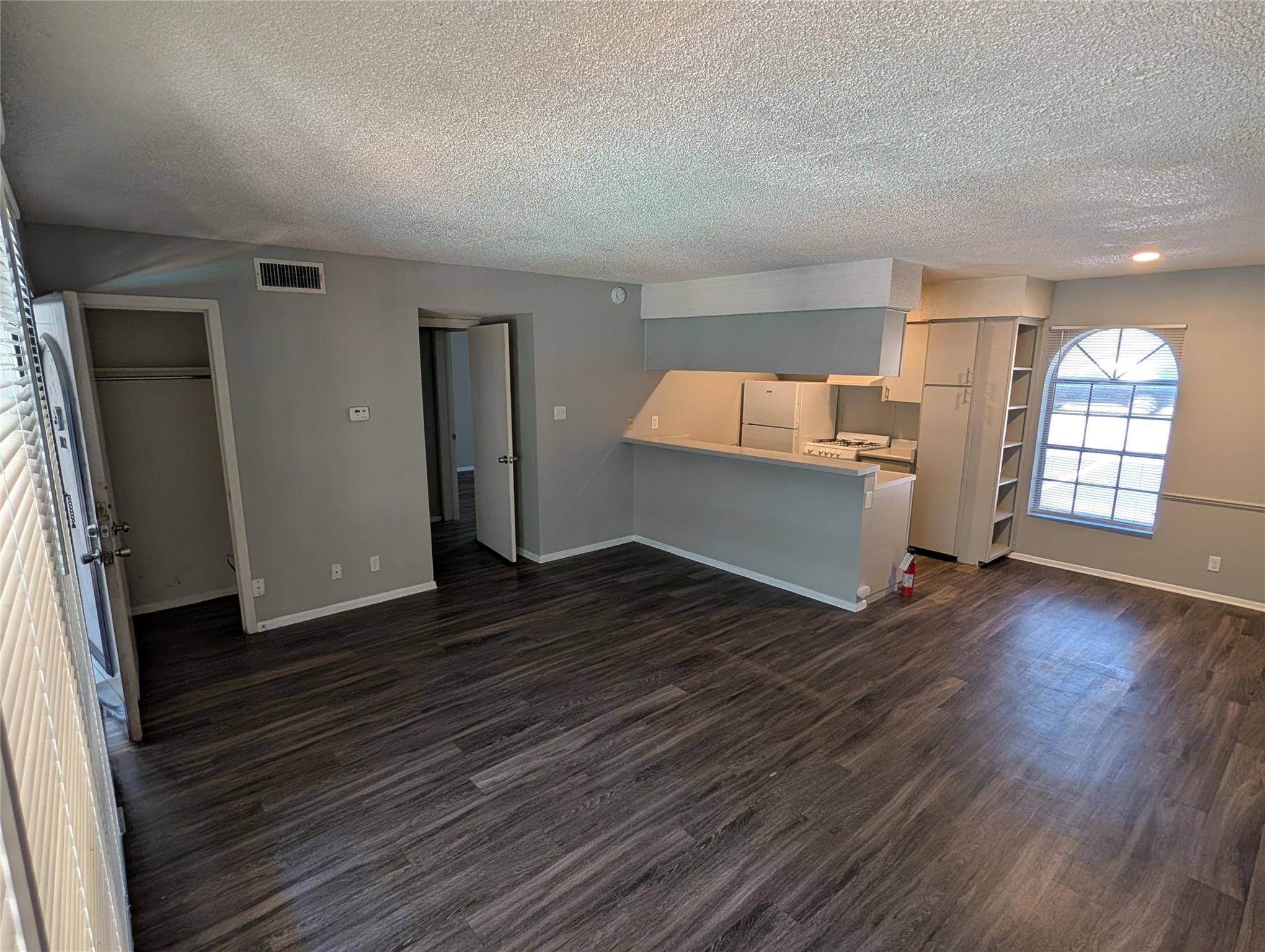 101 E 33rd ST #102, Austin, TX 78705