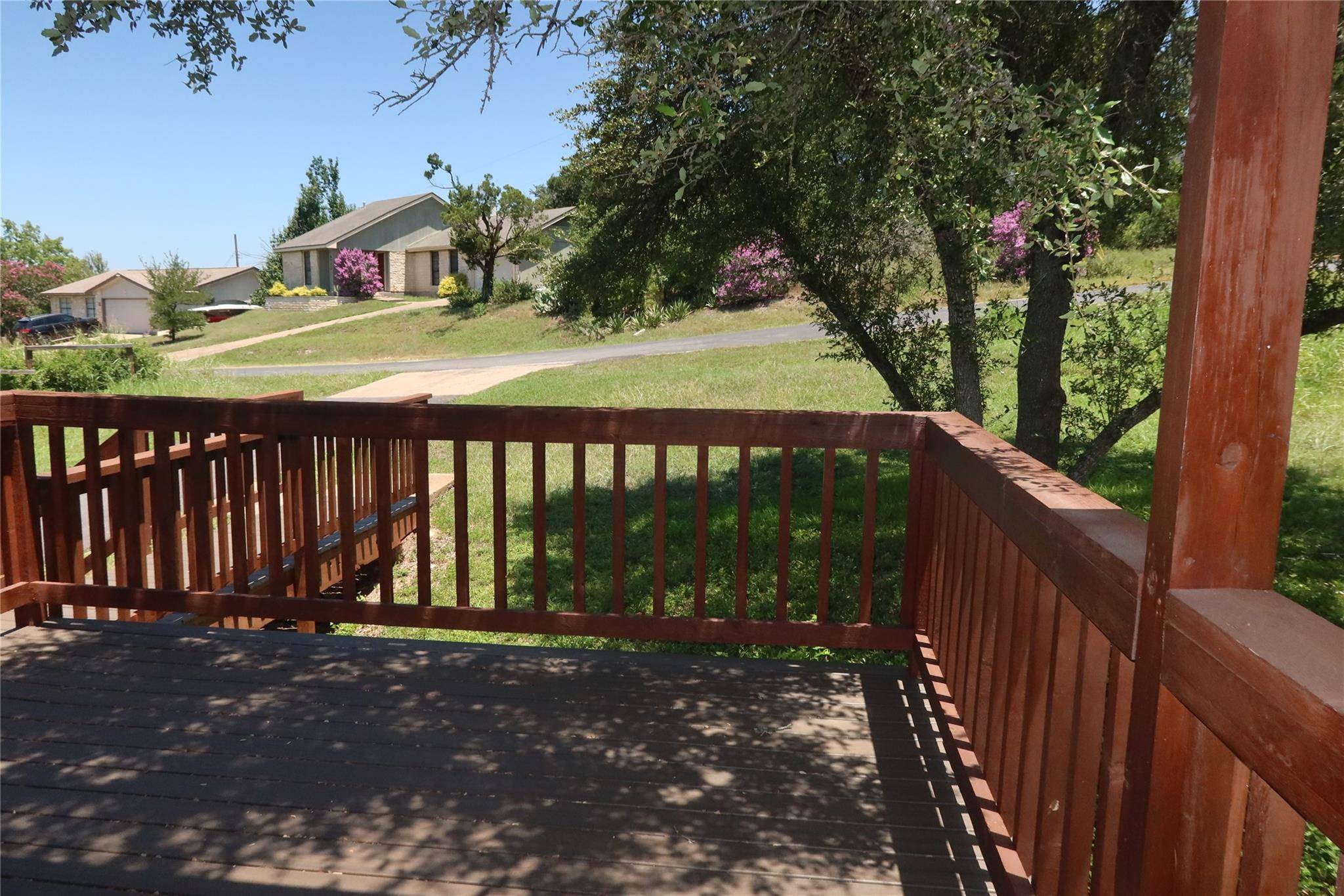 6914 Rifle BND #A, Austin, TX 78736