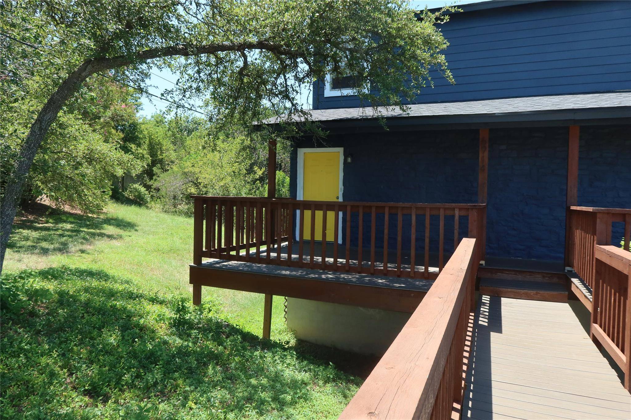 6914 Rifle BND #A, Austin, TX 78736