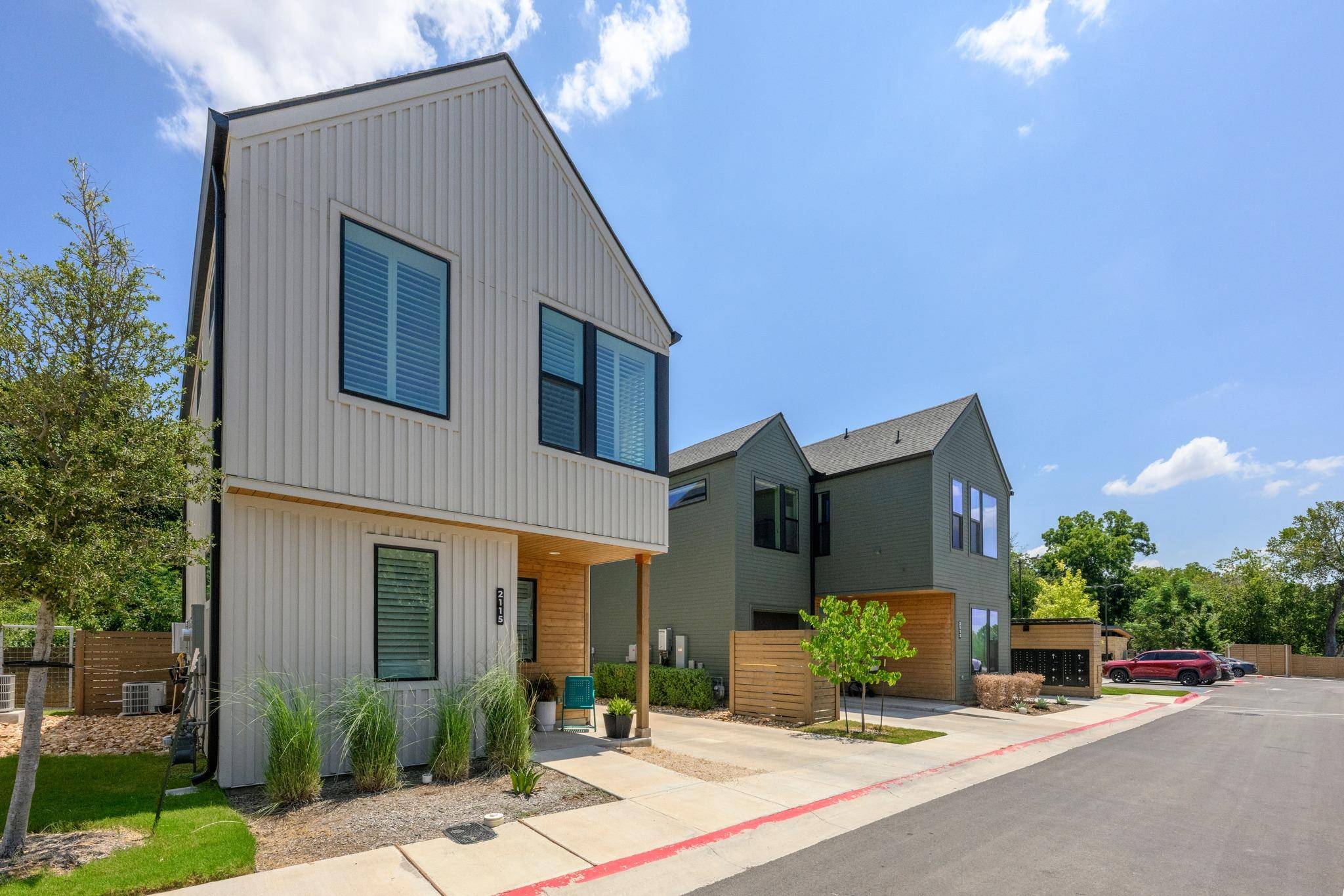 2115 MC FLY ST, Austin, TX 78723