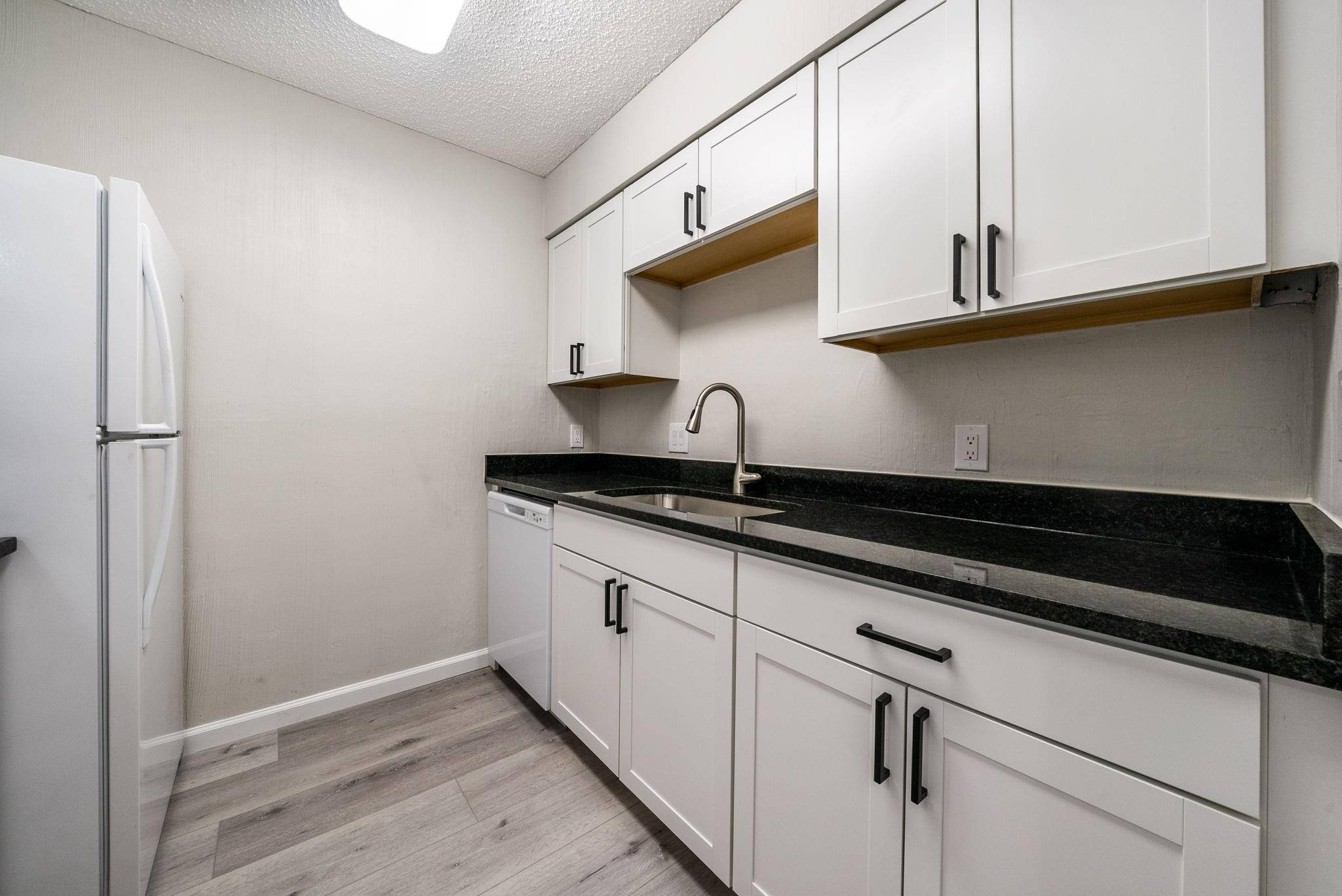 428 S Sailmaster ST #B, Austin, TX 78734