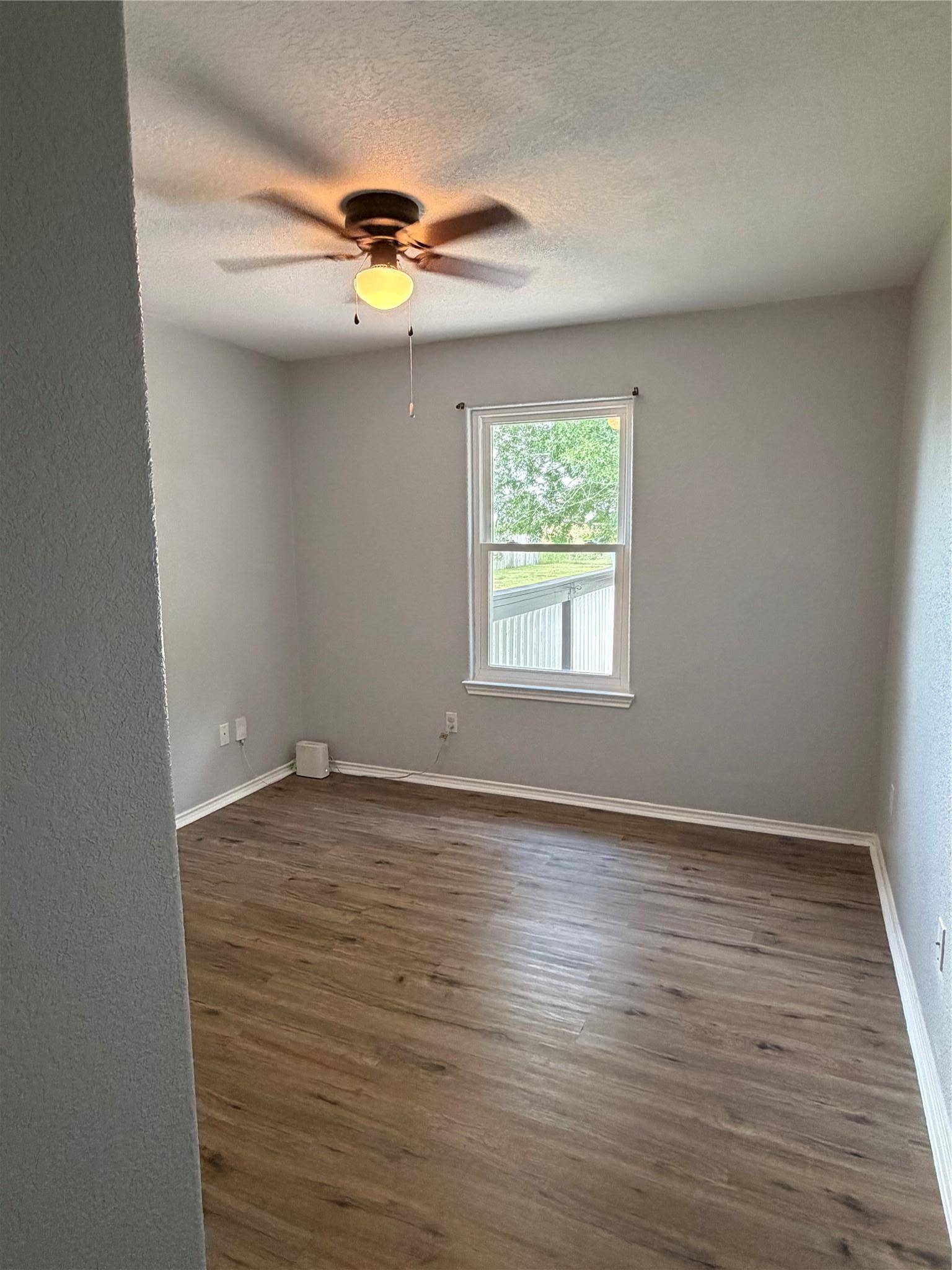484 Cordova LOOP, Seguin, TX 78155