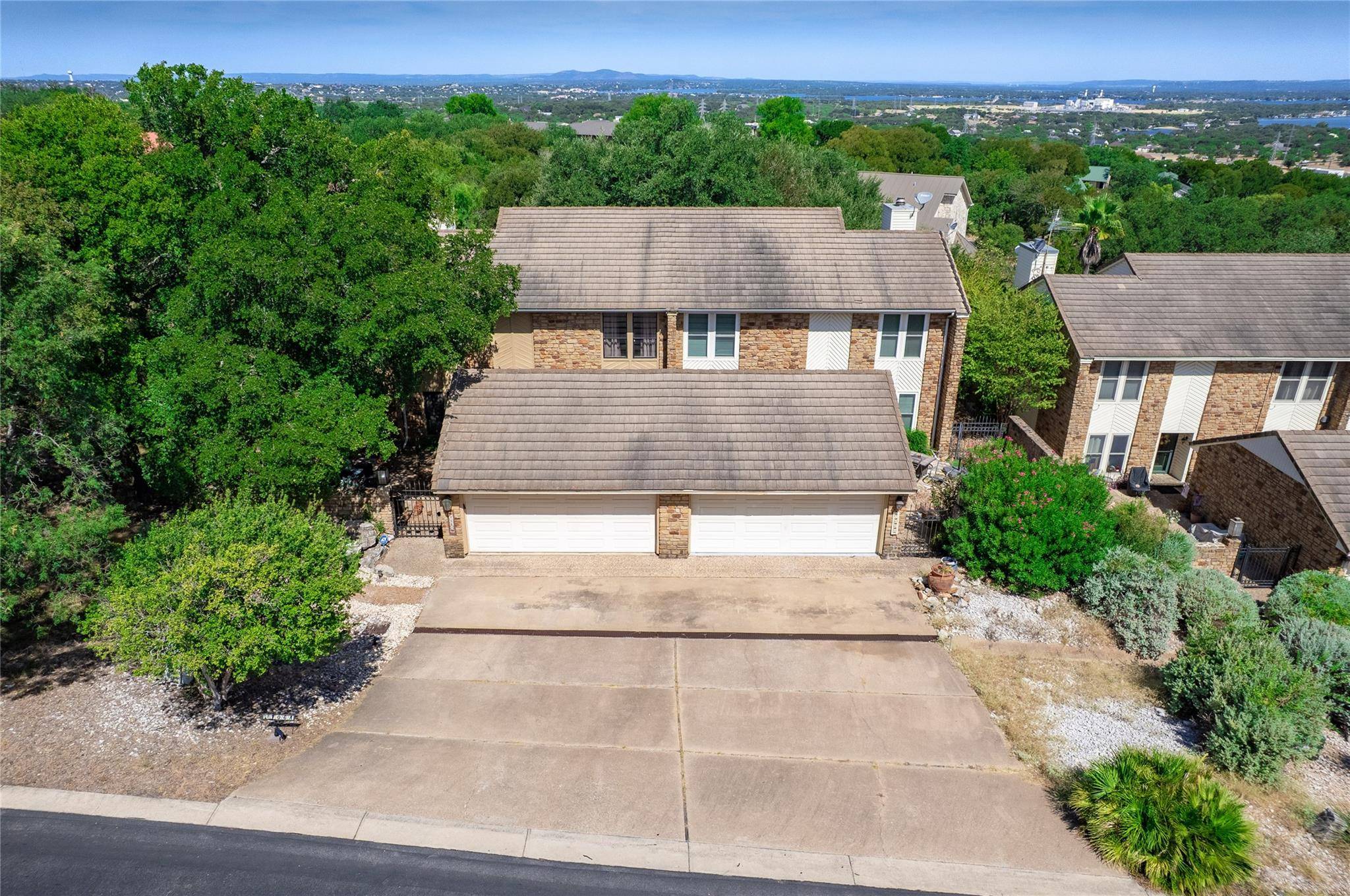 706-A Clayton Nolen DR, Horseshoe Bay, TX 78657