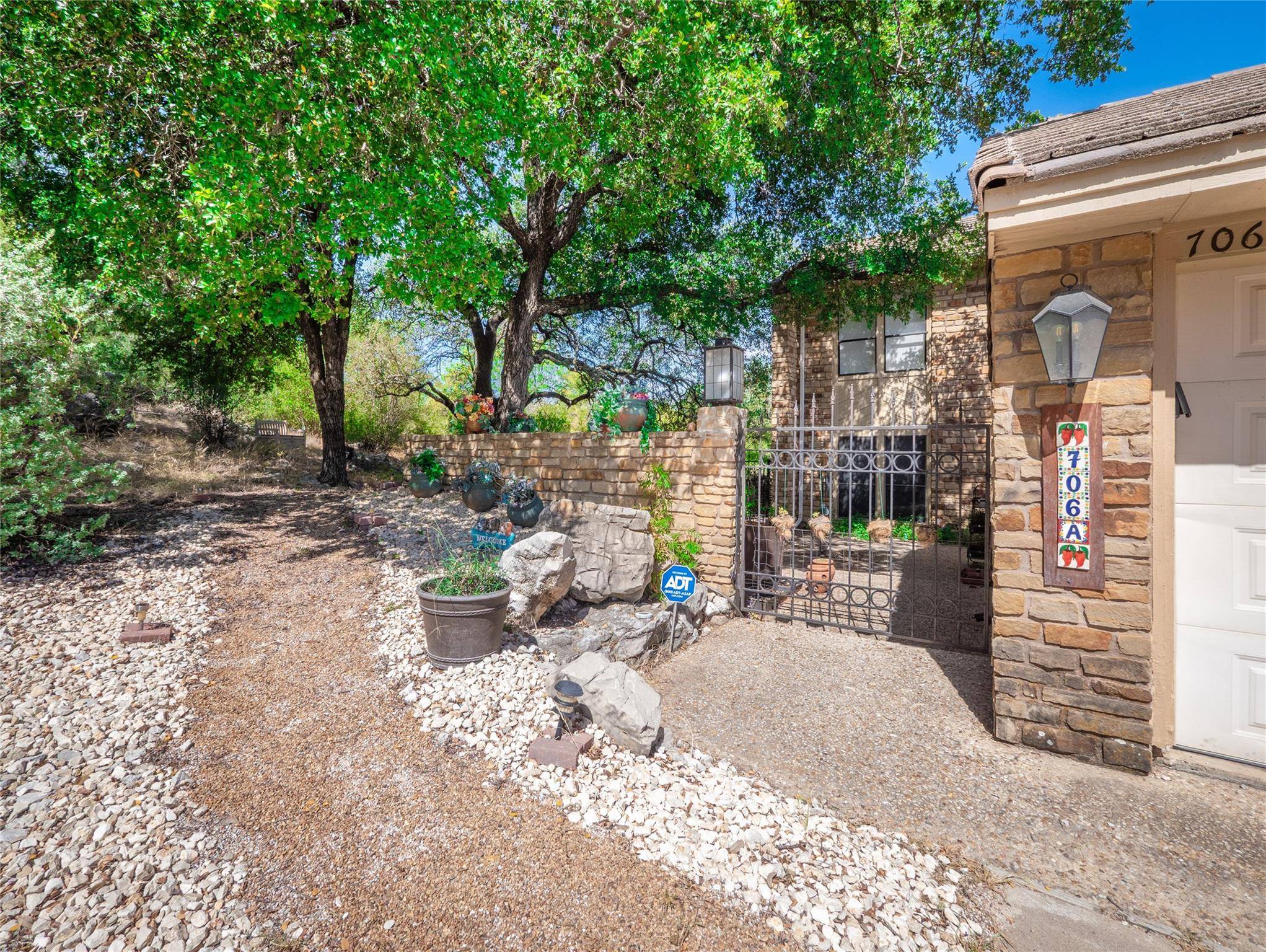 706-A Clayton Nolen DR, Horseshoe Bay, TX 78657