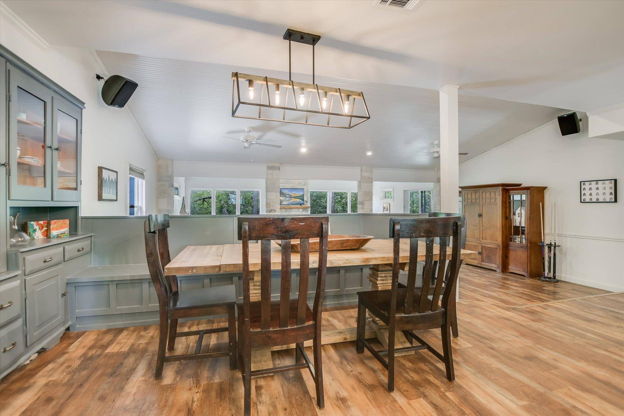 201 Sundown LN, Wimberley, TX 78676