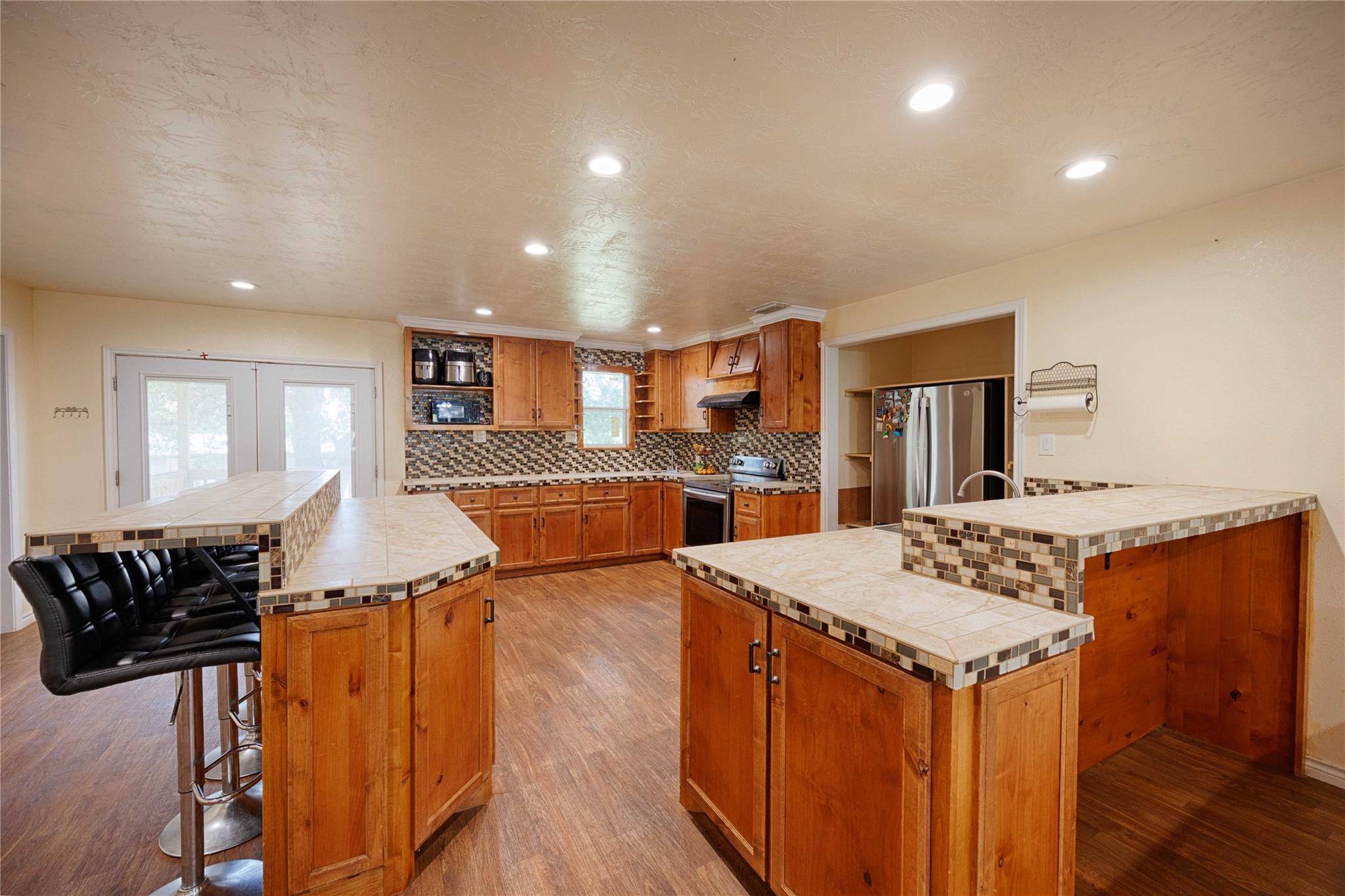 113 Thiele DR, Yoakum, TX 77995