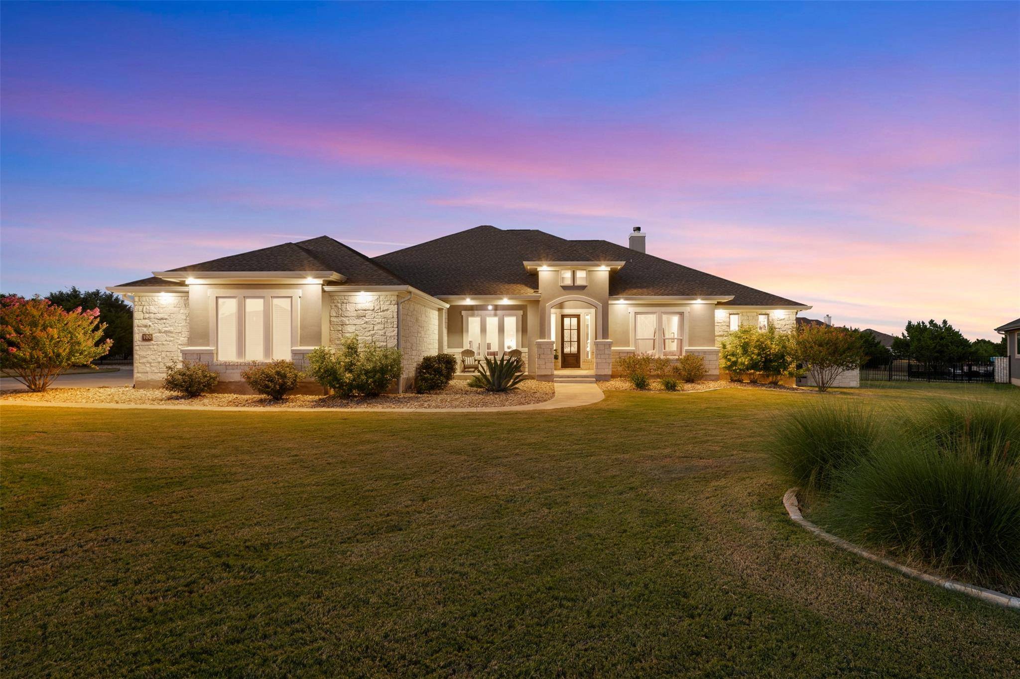 100 Honey Locust CV, Leander, TX 78641