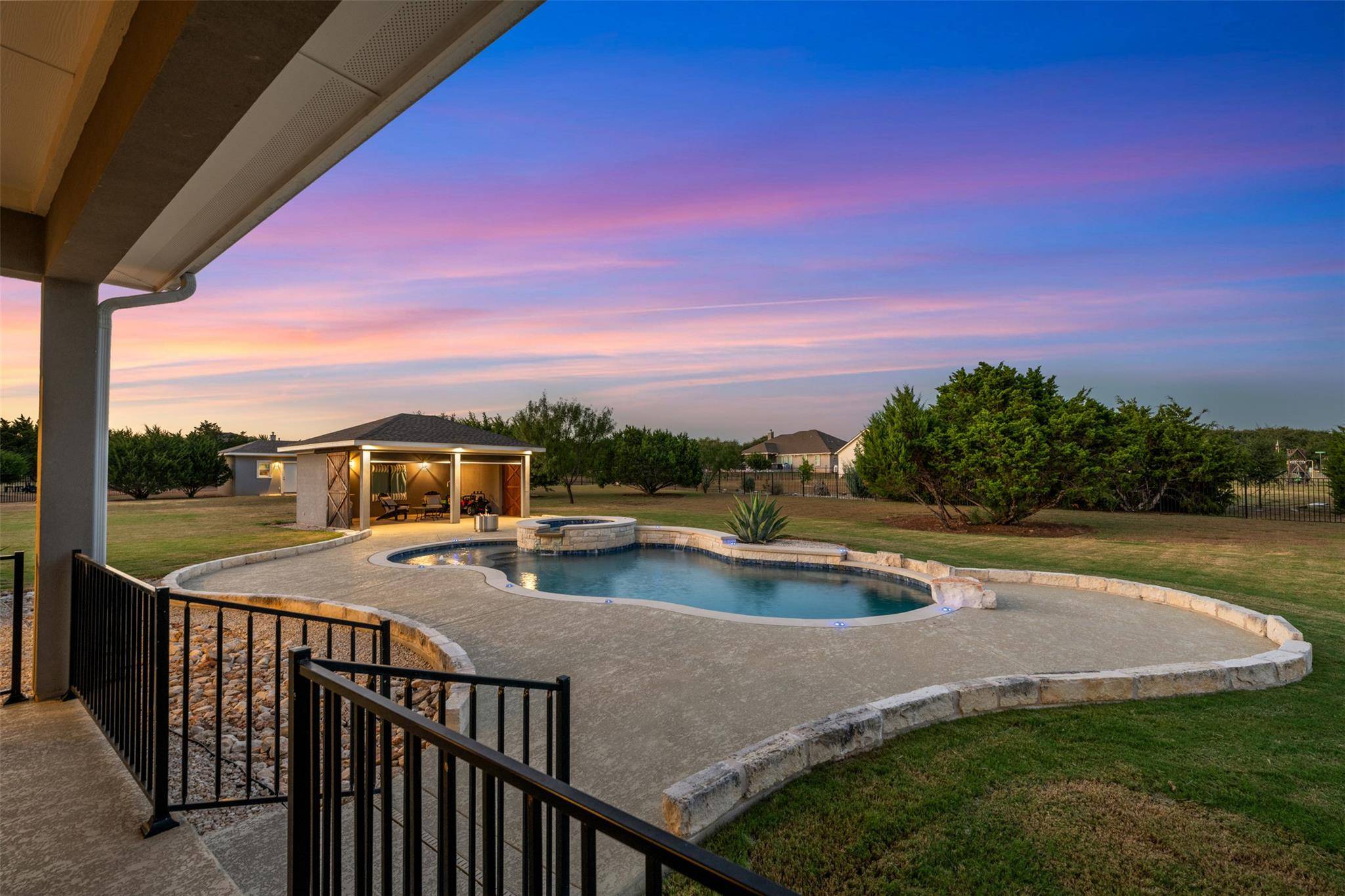 100 Honey Locust CV, Leander, TX 78641