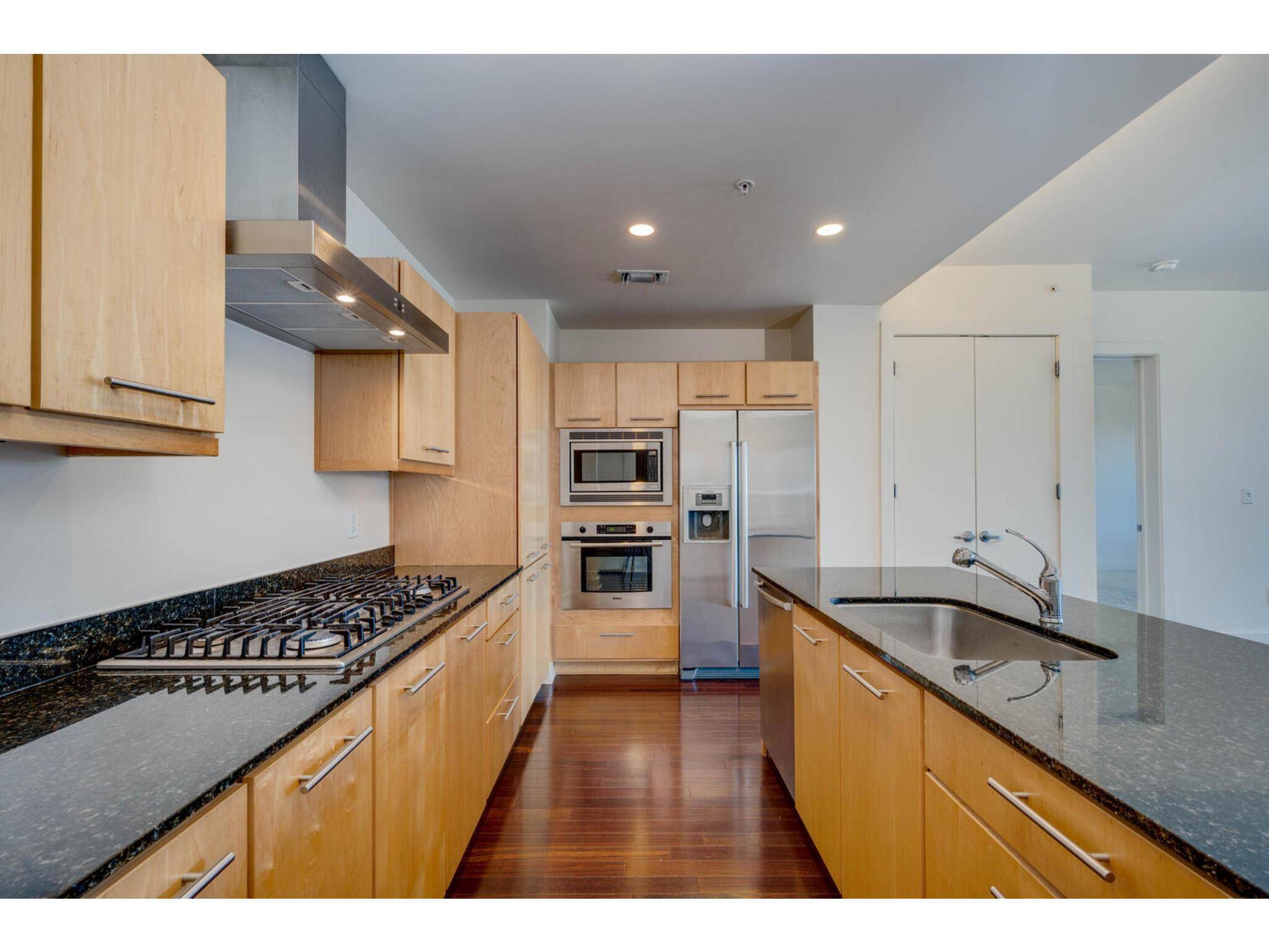 210 Lee Barton DR #411, Austin, TX 78704