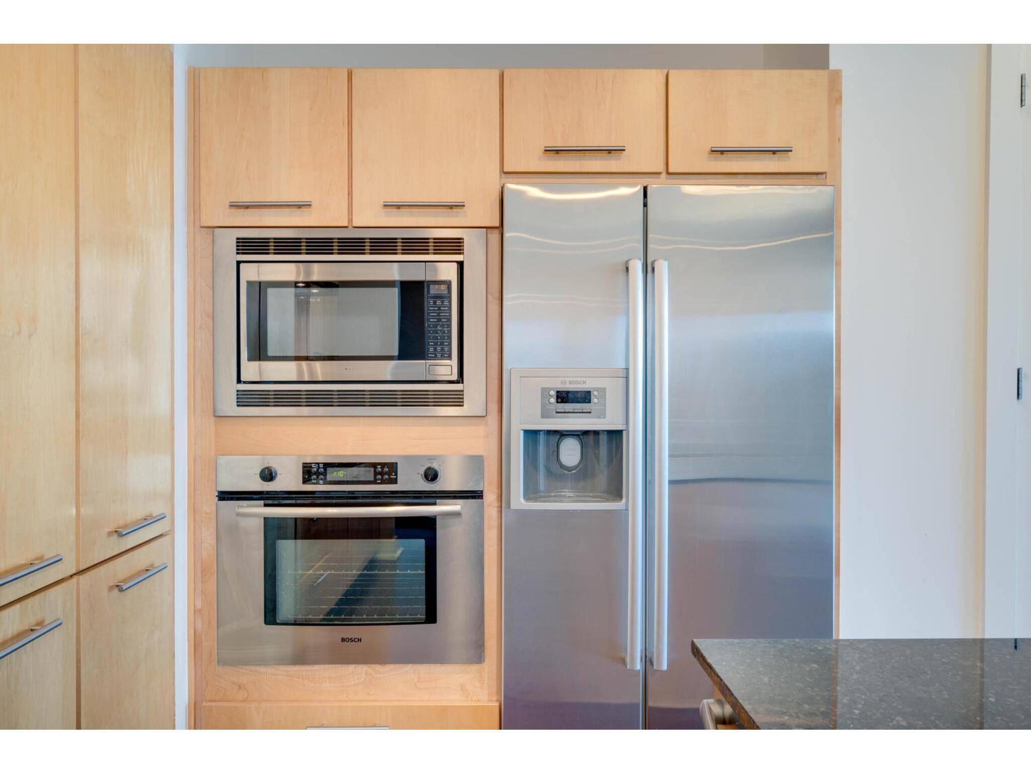 210 Lee Barton DR #411, Austin, TX 78704