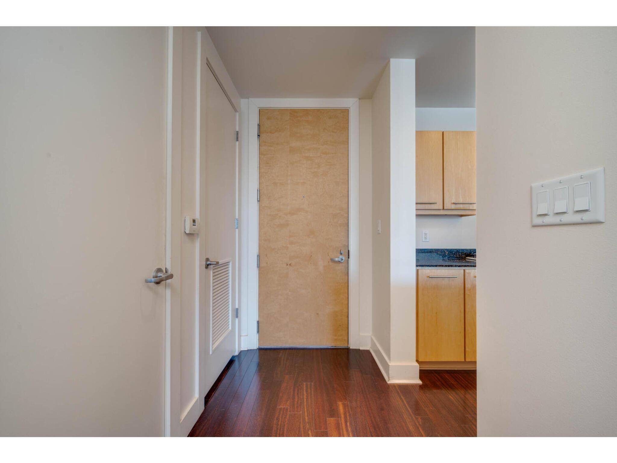 210 Lee Barton DR #411, Austin, TX 78704