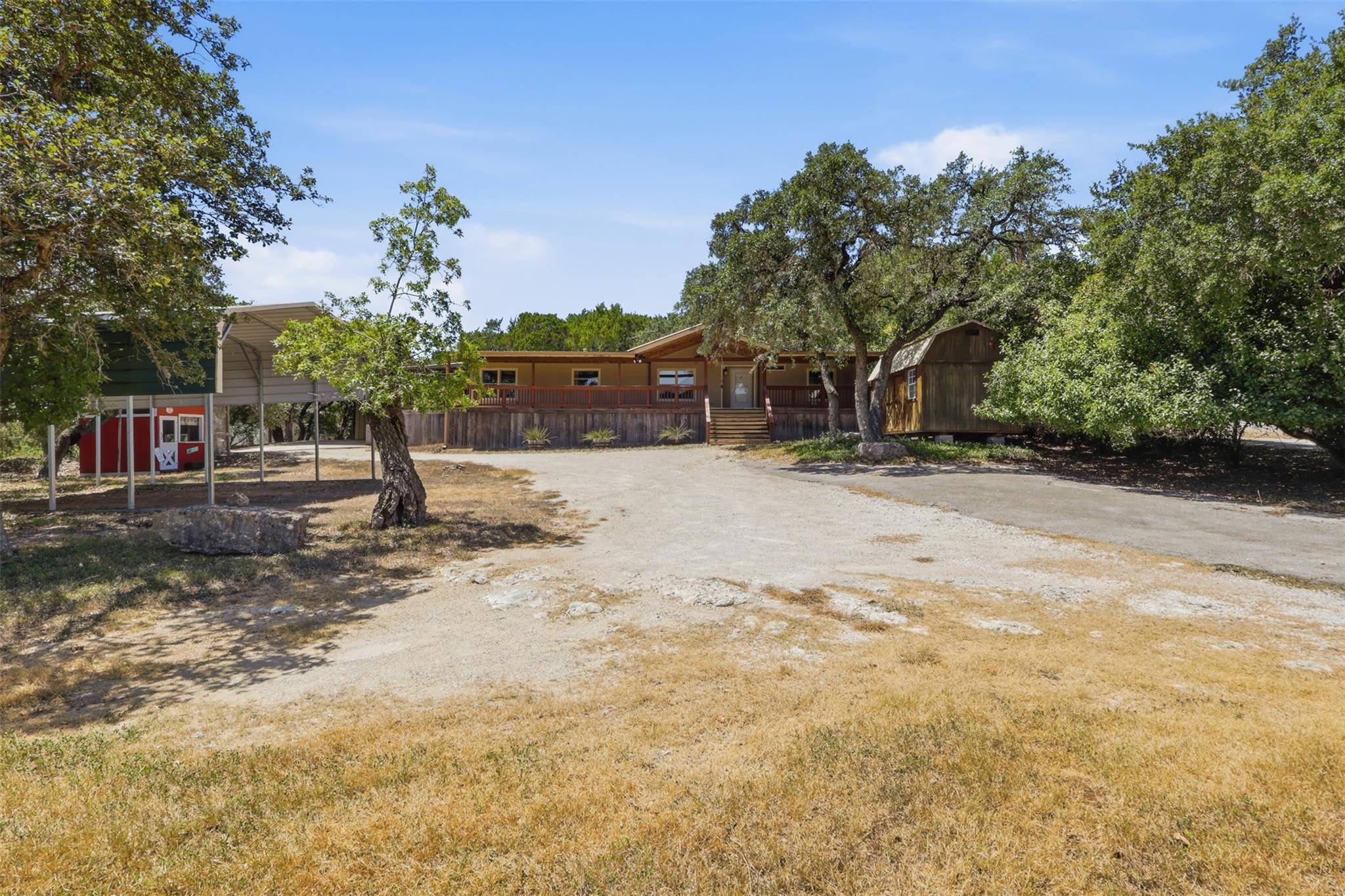 833 Nelson DR, Canyon Lake, TX 78133