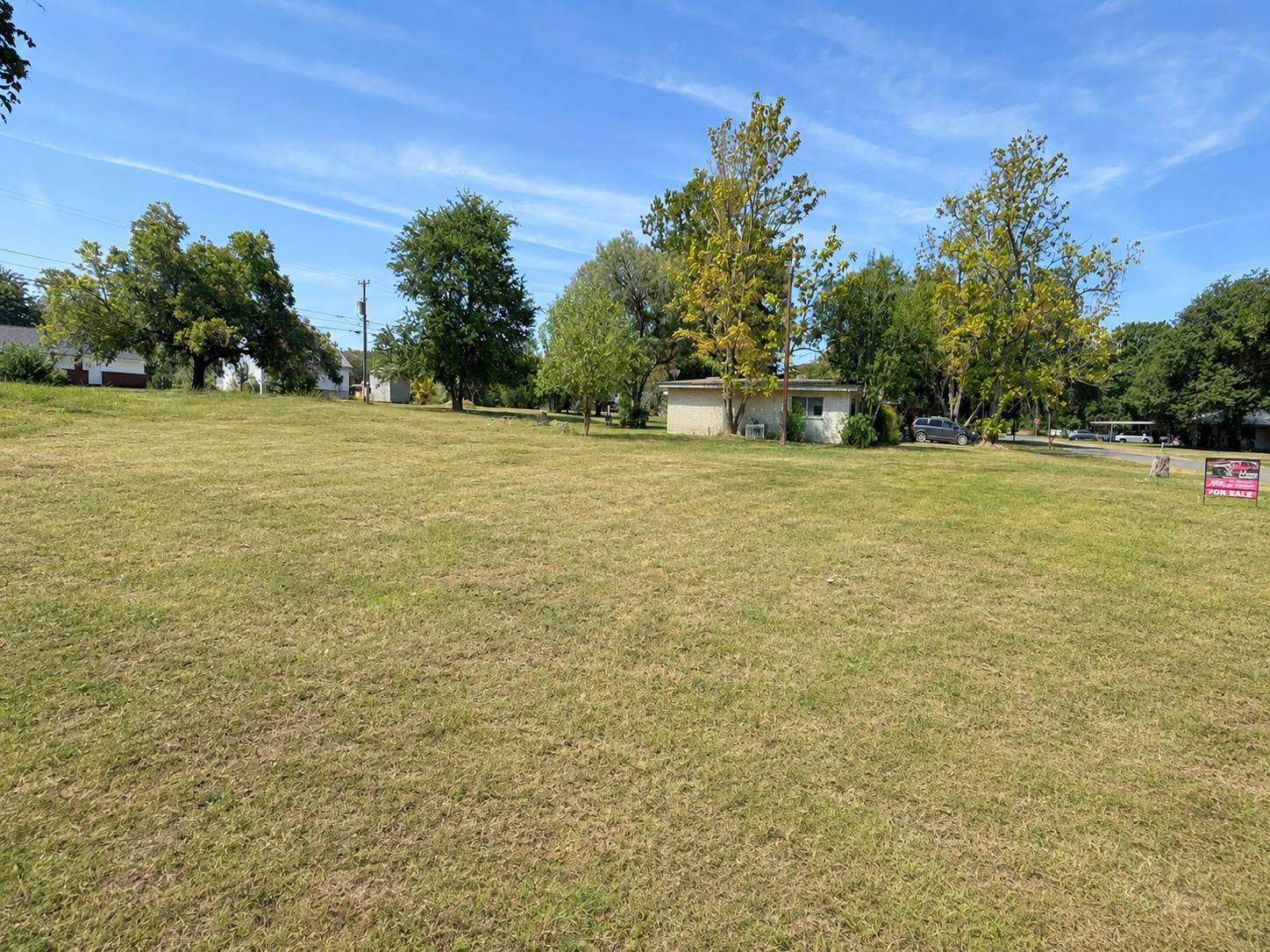 105 Navasota LN, Seguin, TX 78155