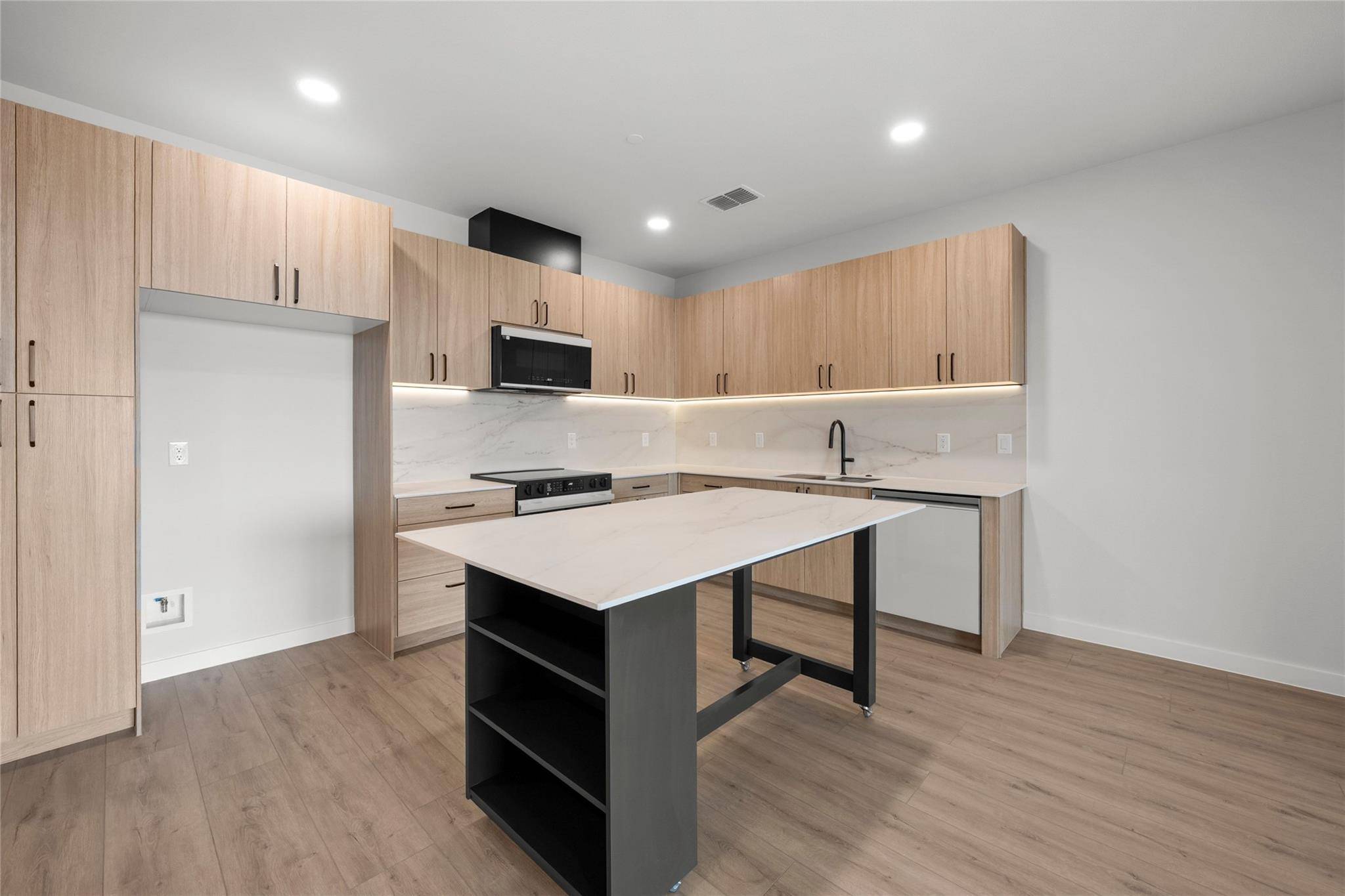 634 Central PKWY #1205, New Braunfels, TX 78130