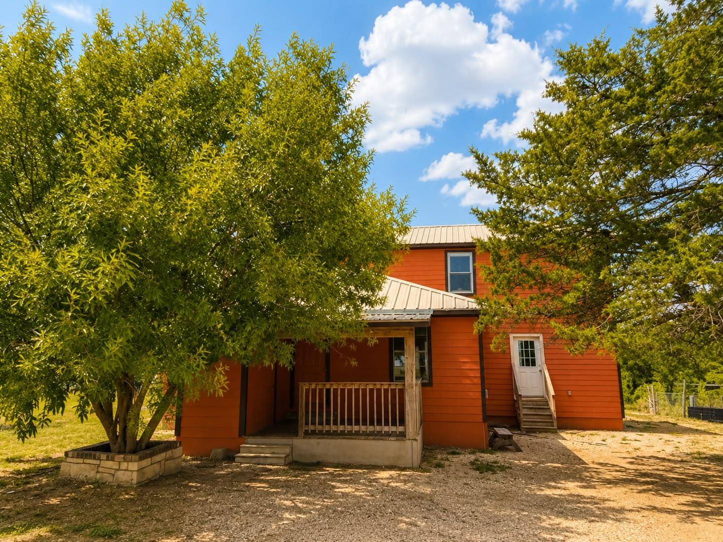 436 Spotted Horse TRL, Dale, TX 78616