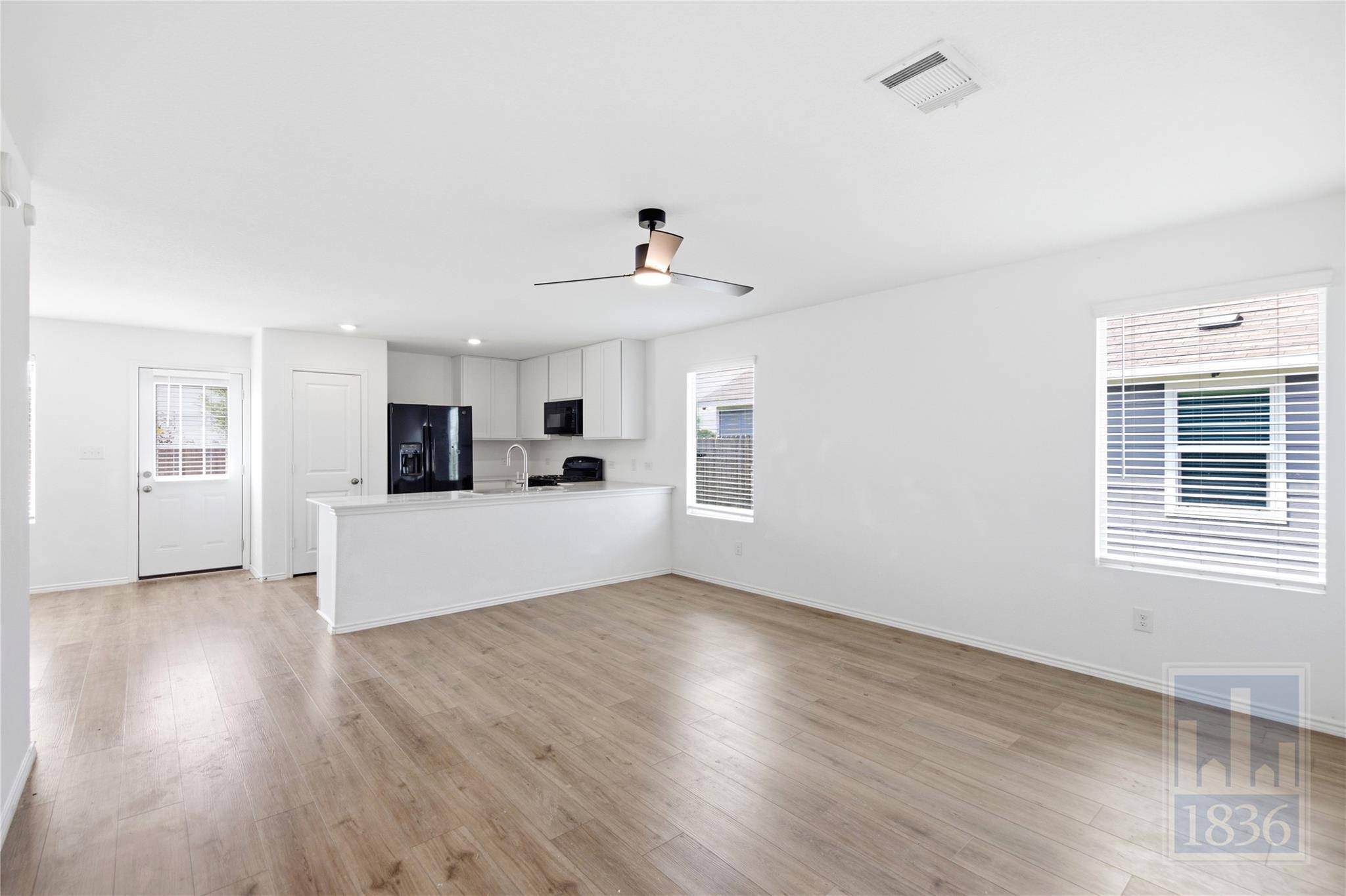 612 Clear Sky DR, Lockhart, TX 78644