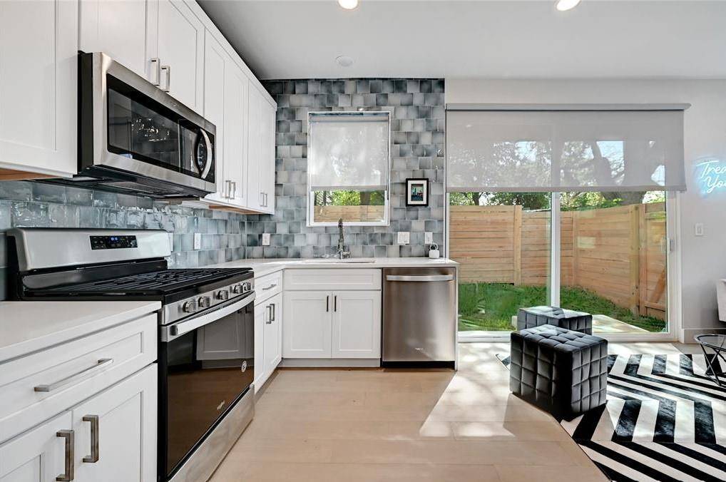 2405 E 11th ST #2, Austin, TX 78702