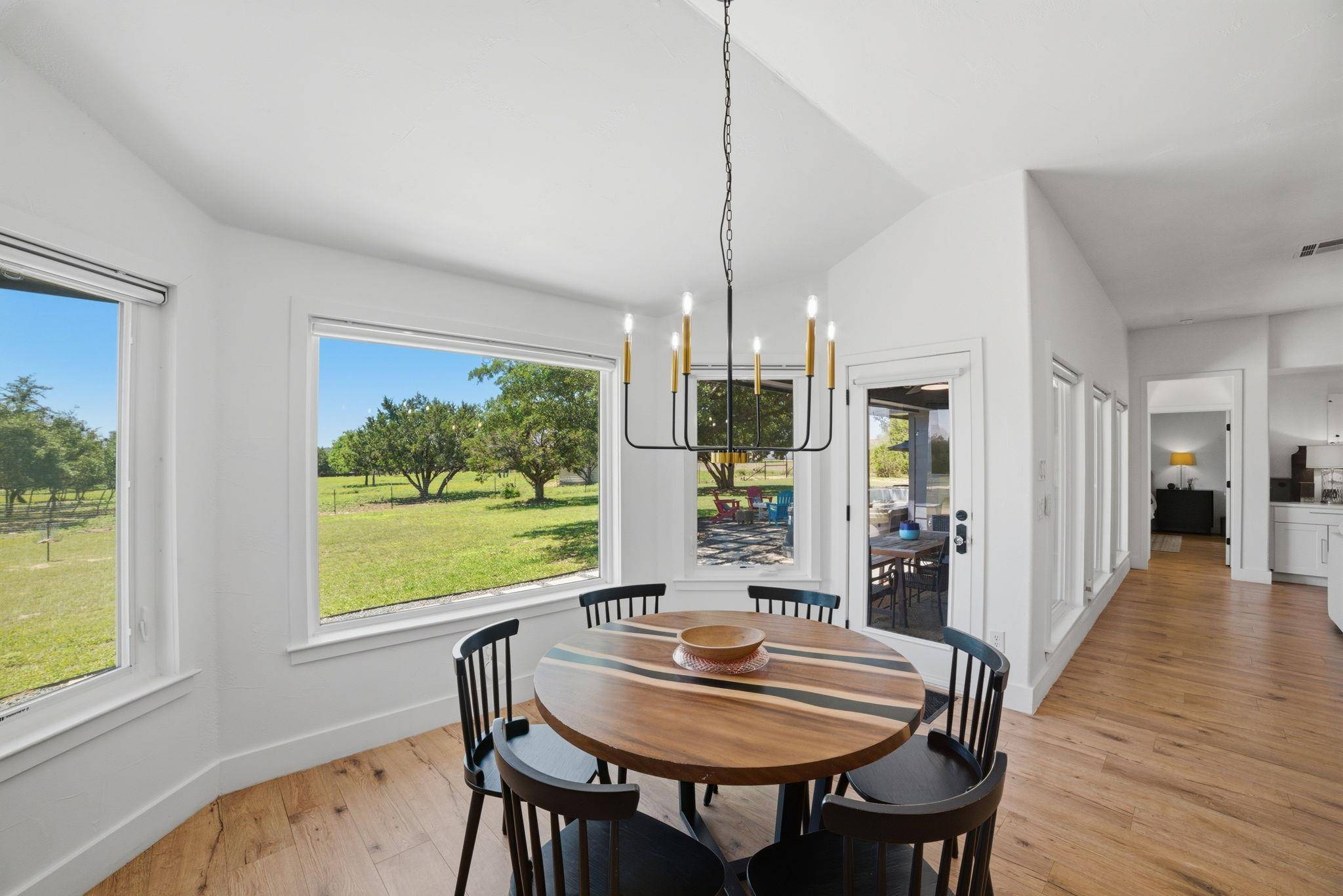 410 Mustang Mesa, Liberty Hill, TX 78642