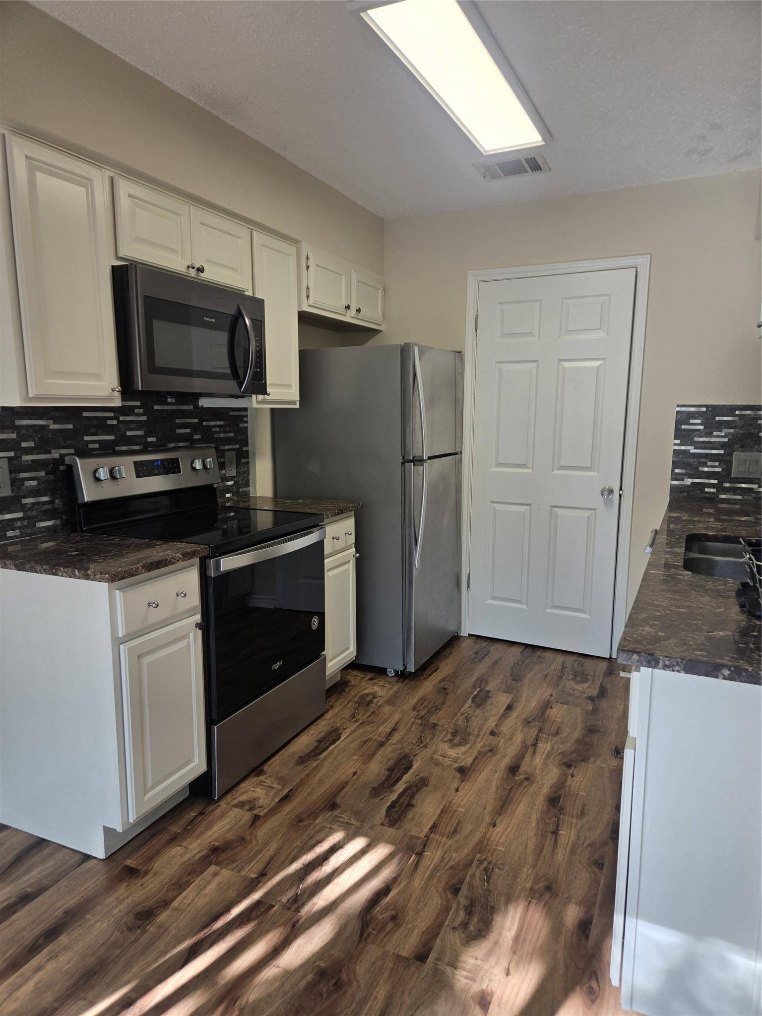 1207 Southport DR #108, Austin, TX 78704