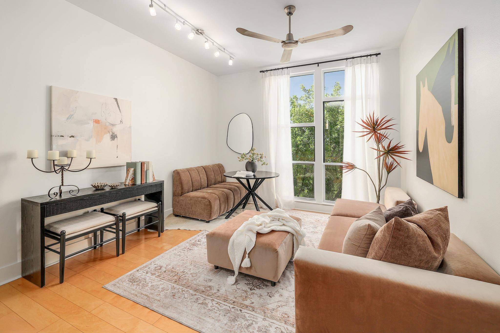 1320 Robert Browning ST #308, Austin, TX 78723