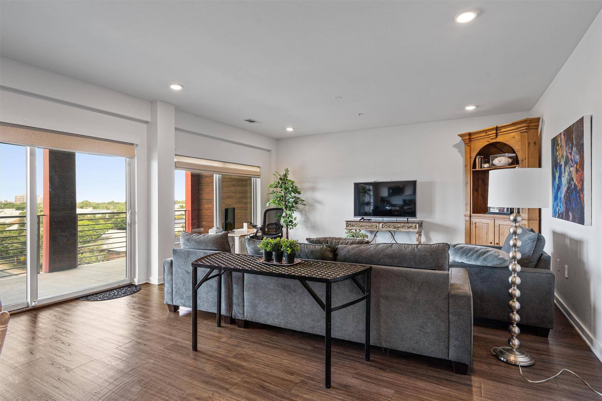 4361 S Congress Ave #606, Austin, TX 78745