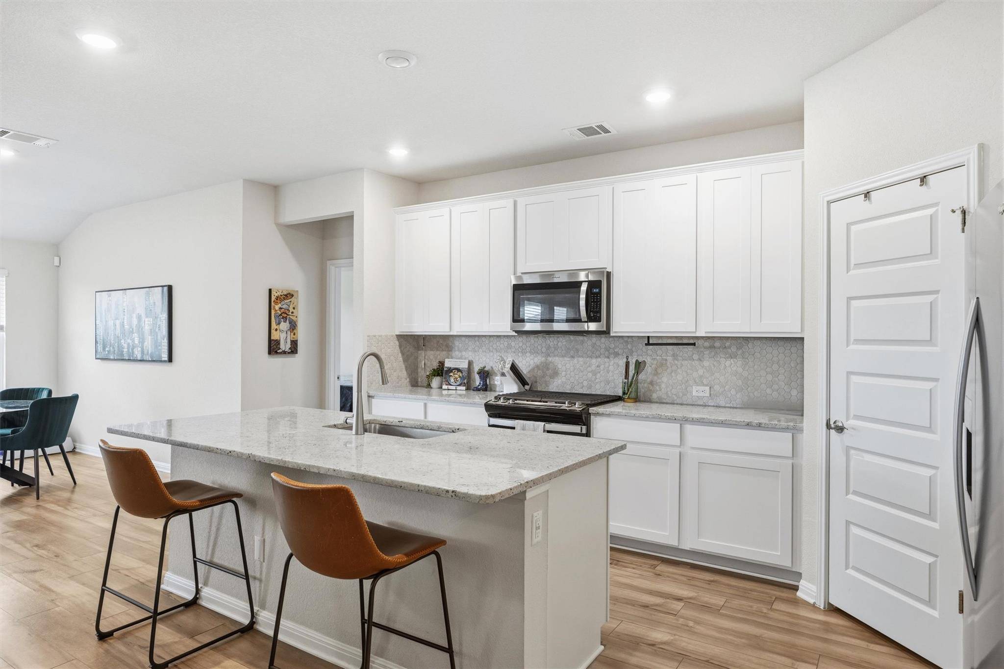 162 El Capitan LOOP, Dripping Springs, TX 78620