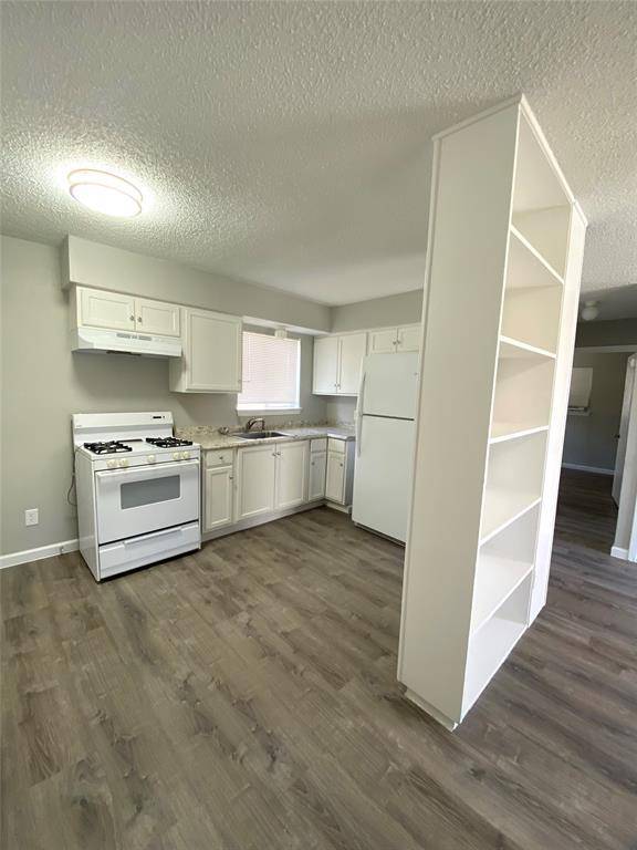 404 Swanee DR #B, Austin, TX 78752