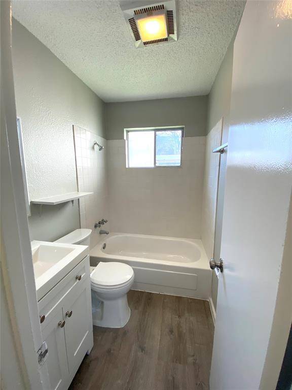 404 Swanee DR #B, Austin, TX 78752