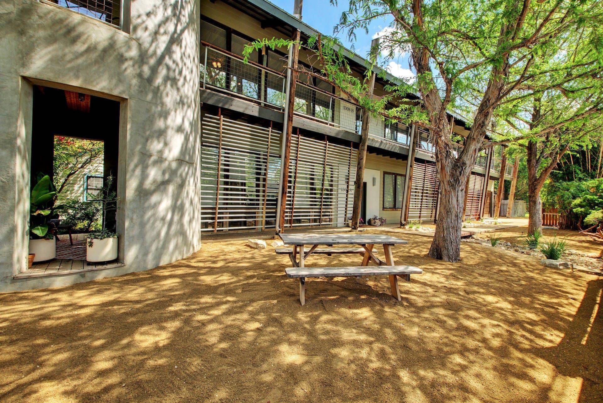 1308 W North Loop BLVD W #B, Austin, TX 78756