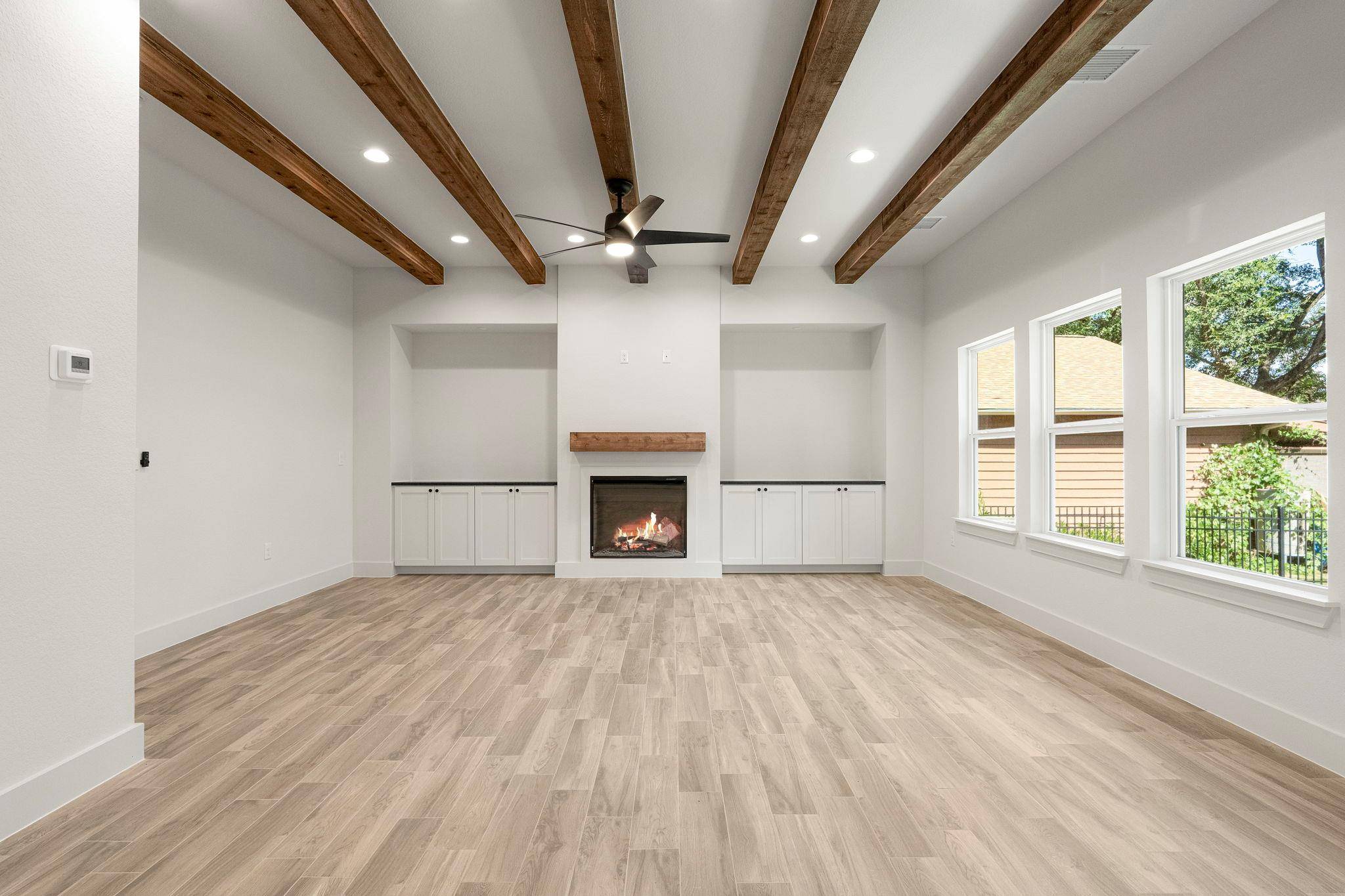 12 Wilson CIR, Wimberley, TX 78676