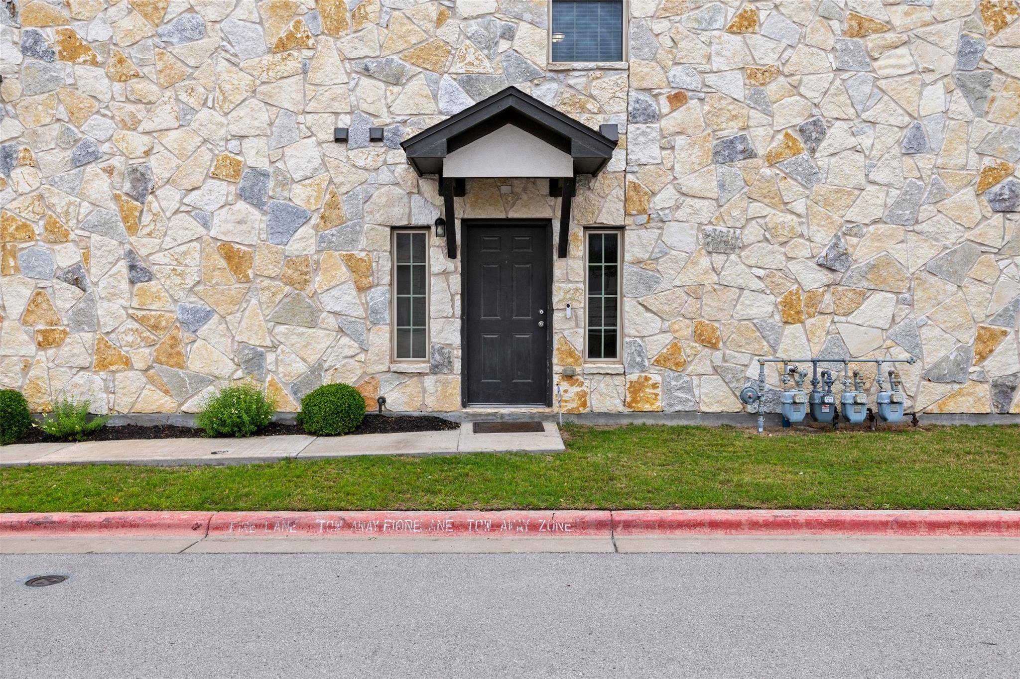 1615 Airedale RD, Austin, TX 78748