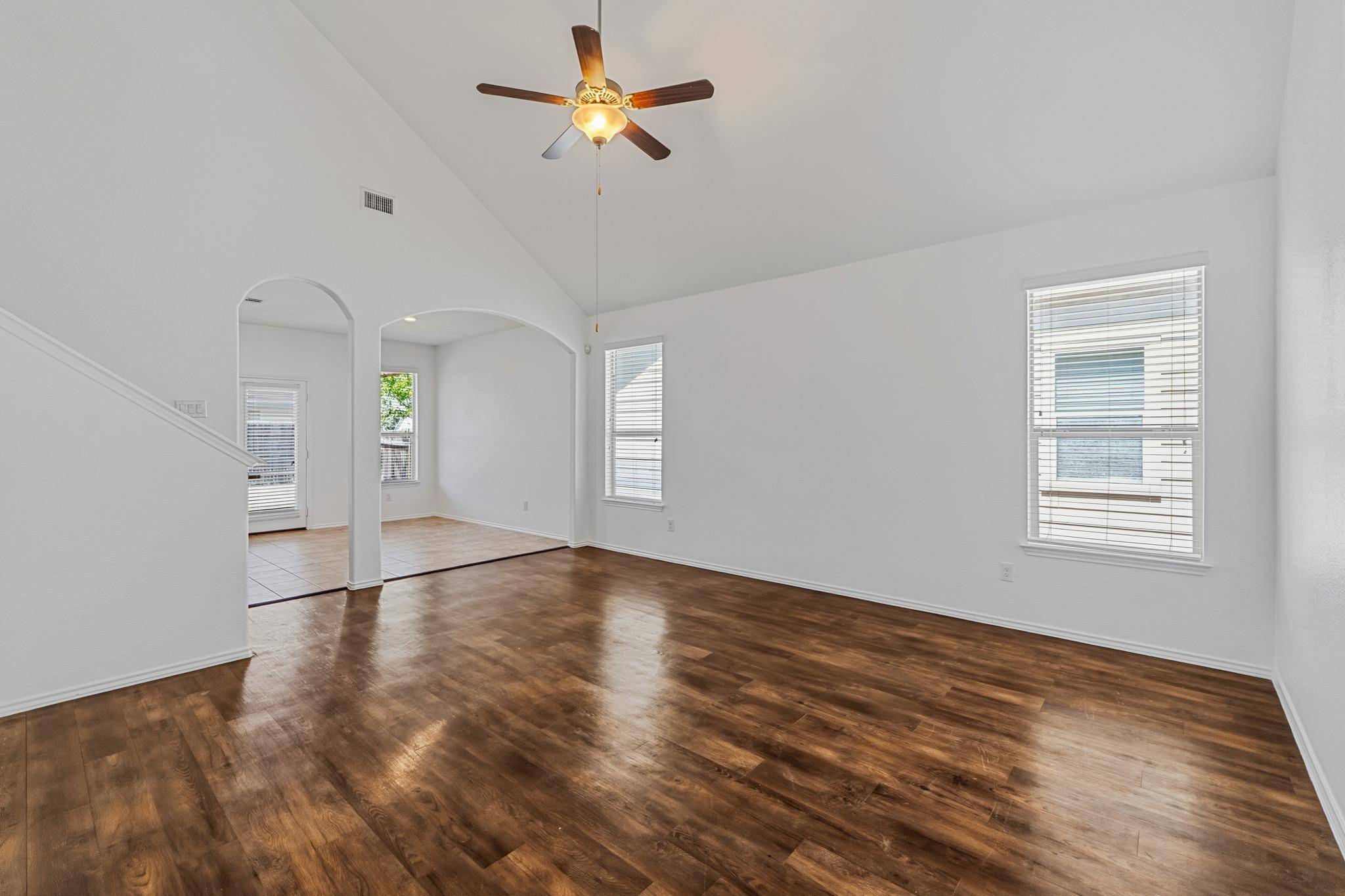 172 Housefinch LOOP, Leander, TX 78641