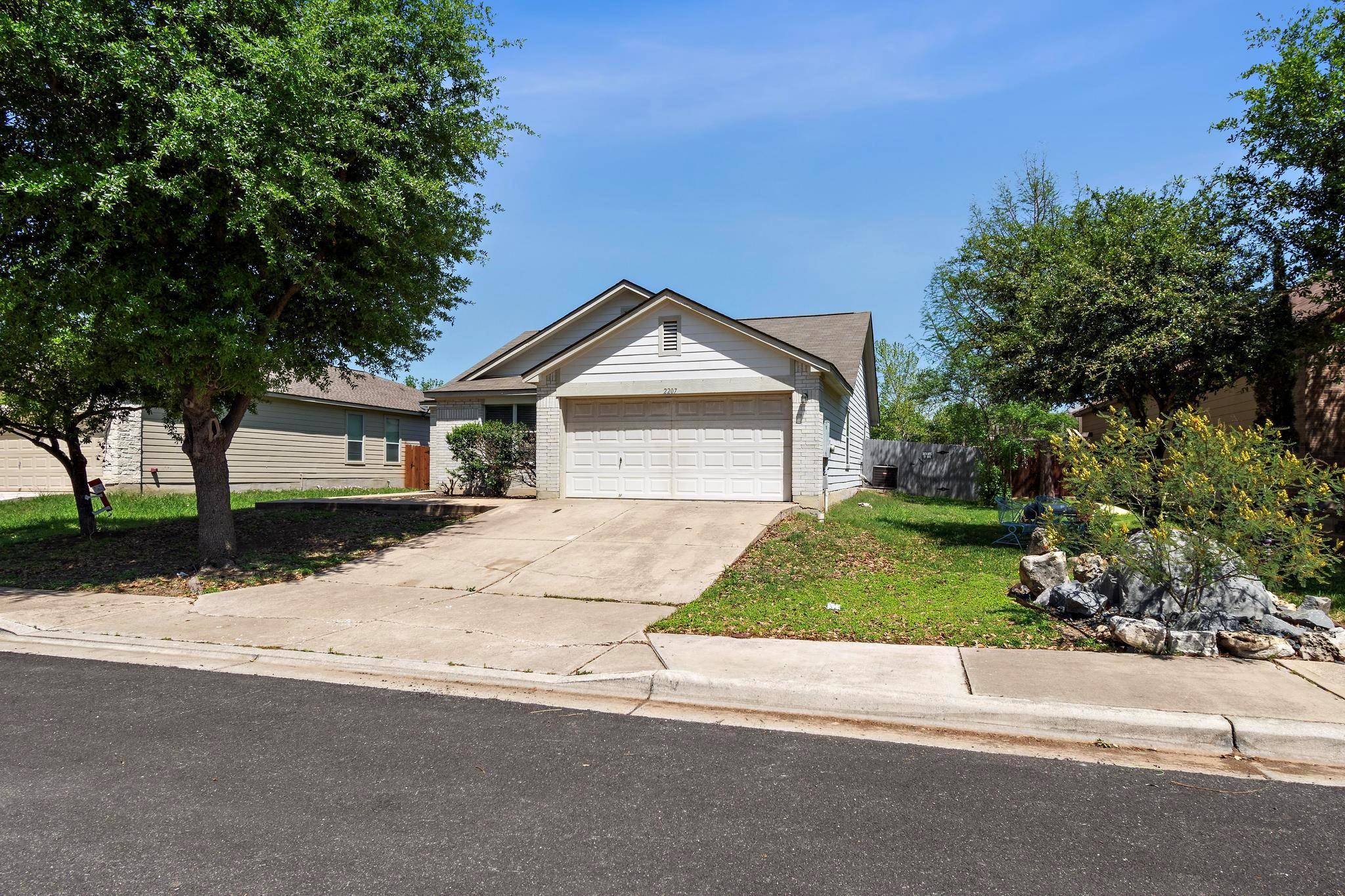 2207 Kuykendall DR, Georgetown, TX 78626