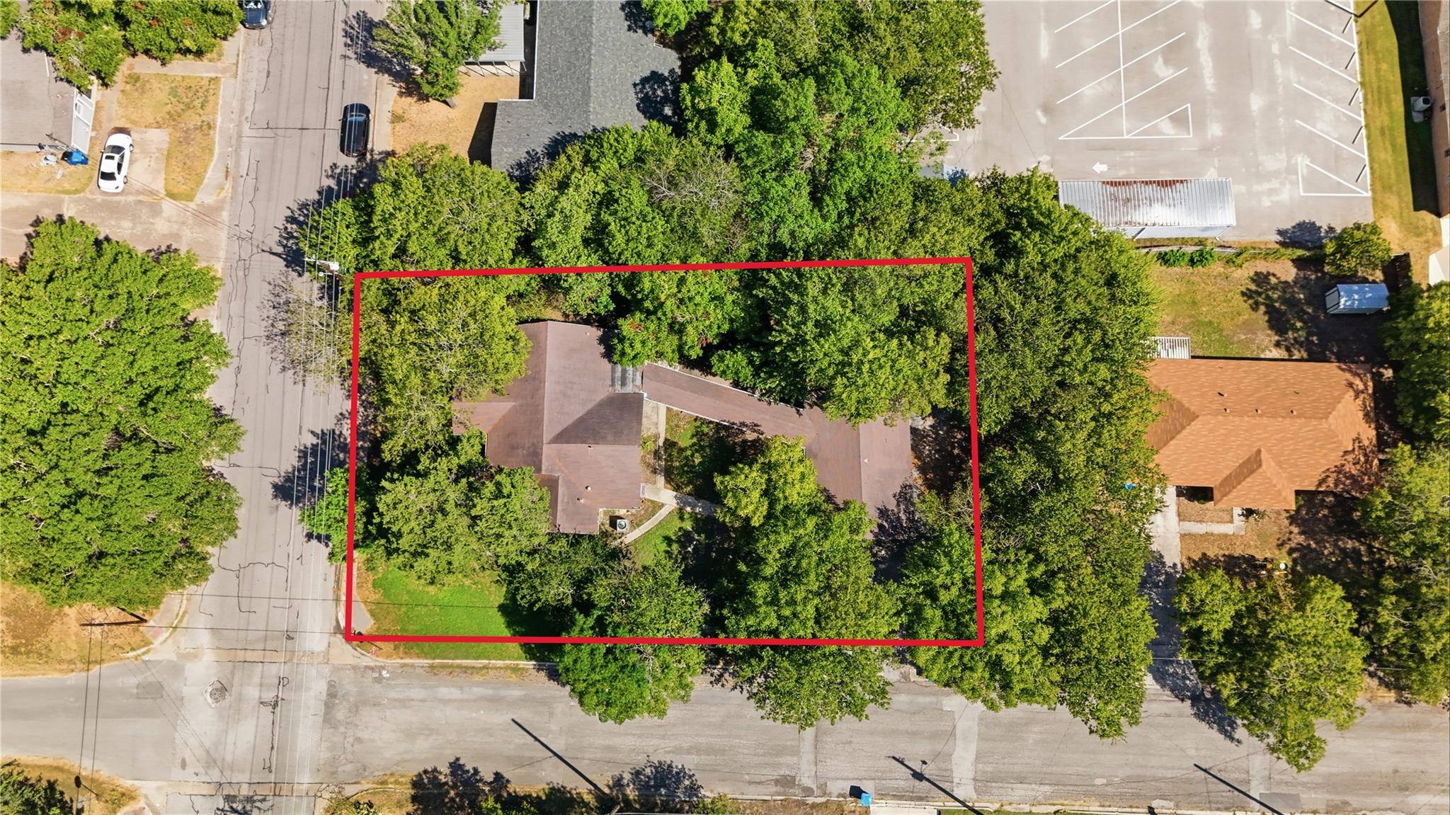 316 Guadalupe ST, Lockhart, TX 78644