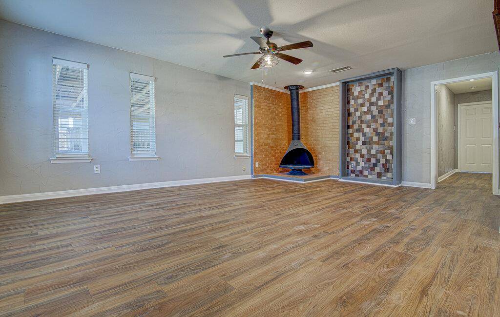 1807 Briar Hill DR #A, Austin, TX 78741