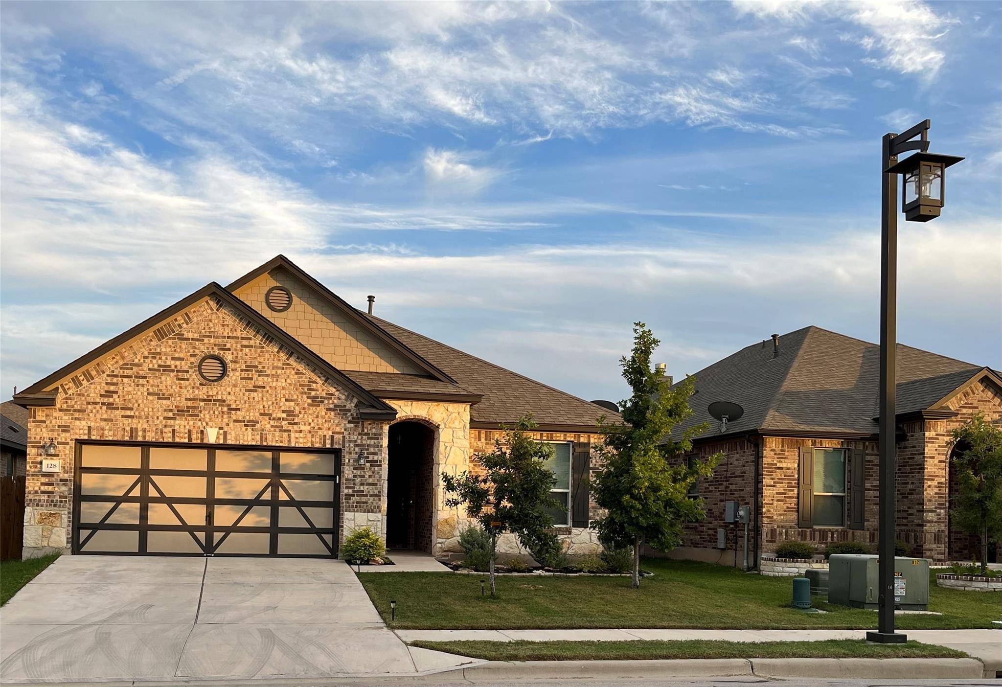128 Kavanaugh ST, Georgetown, TX 78628