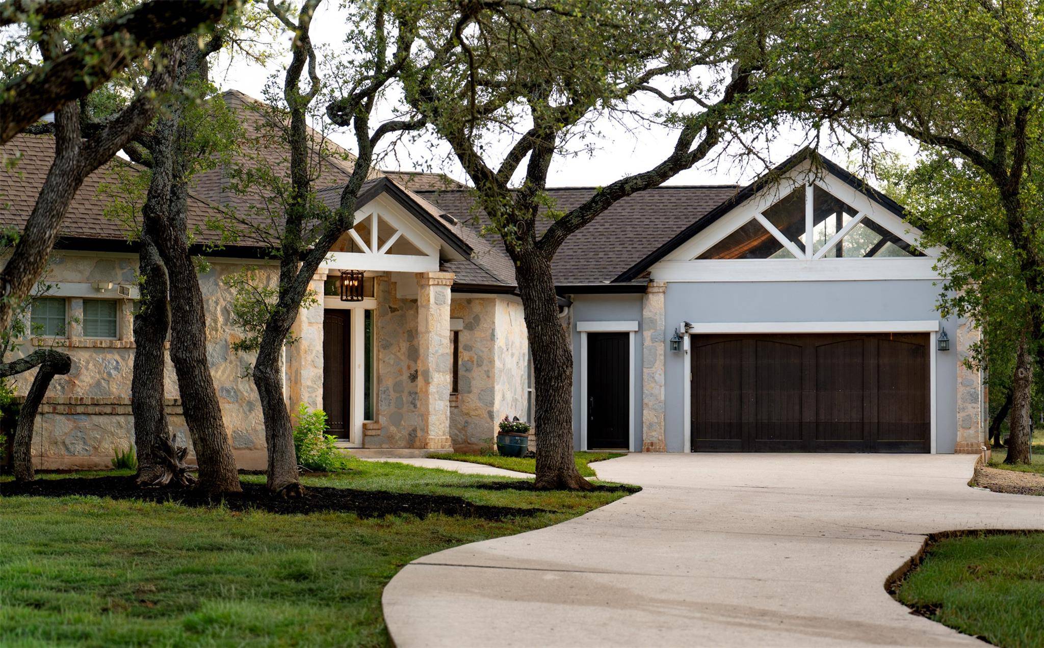 101 Sundance TRL, Dripping Springs, TX 78620