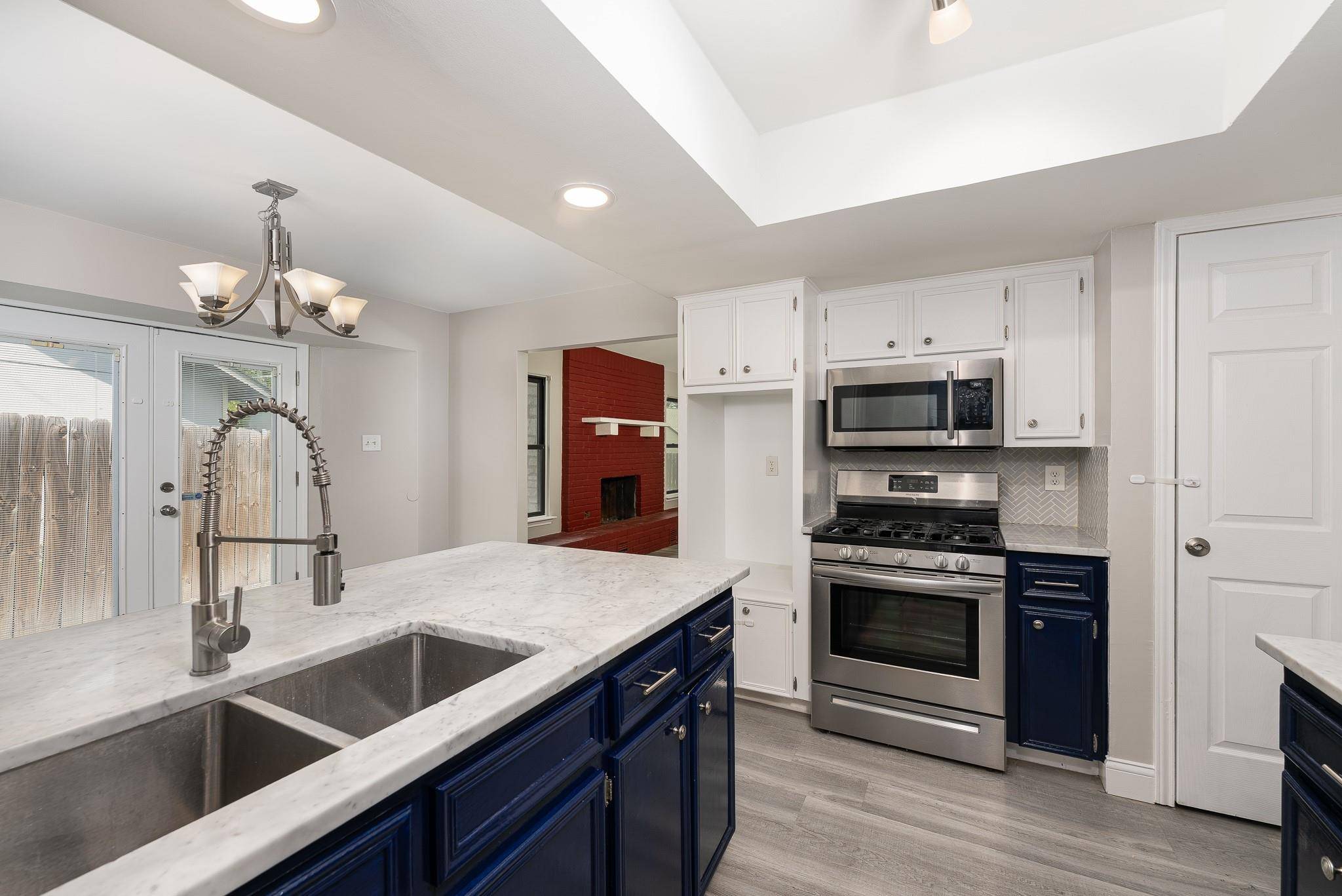 1201 Wayne DR, Round Rock, TX 78664