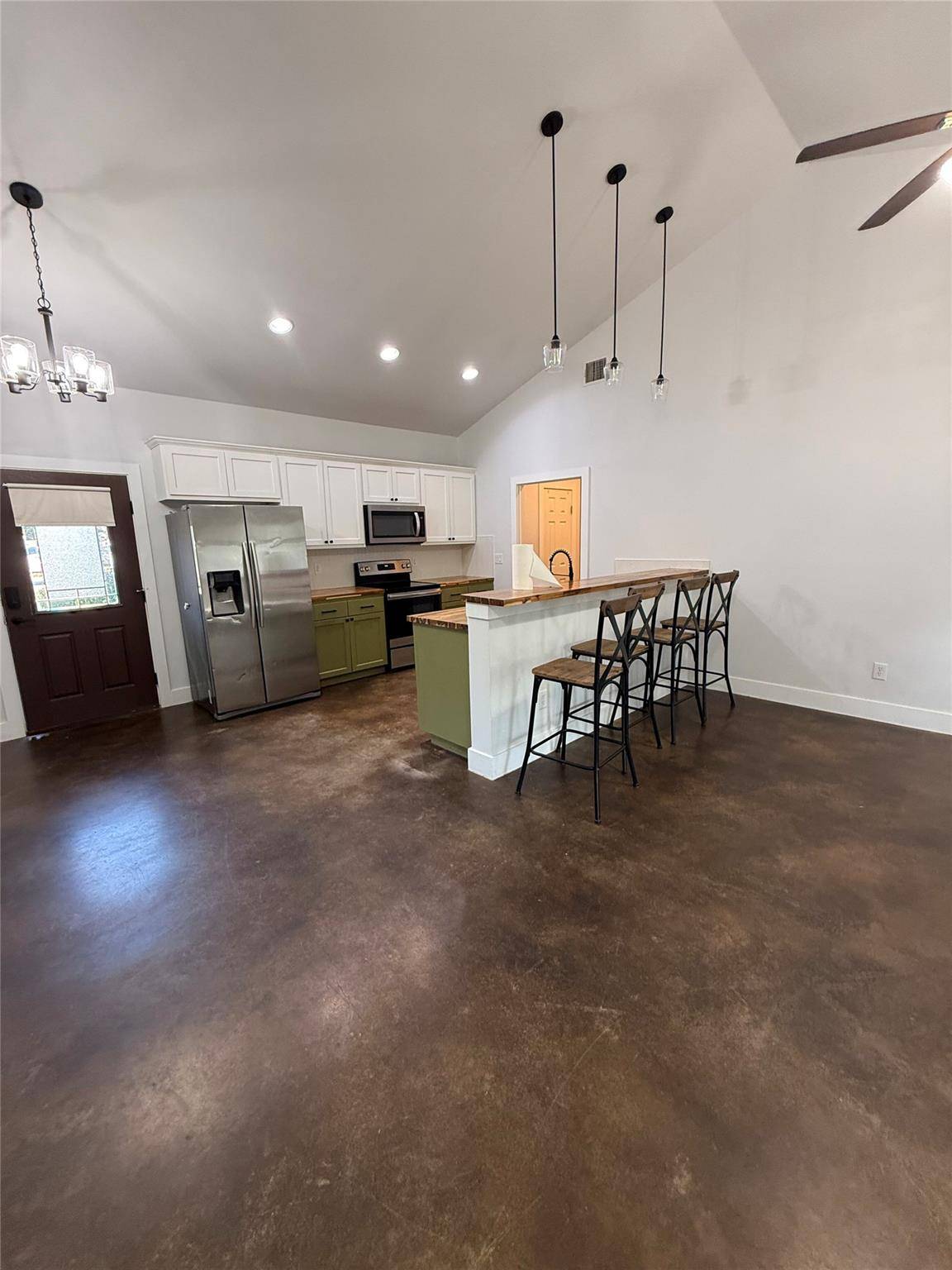 132 Waianae CT, Bastrop, TX 78602