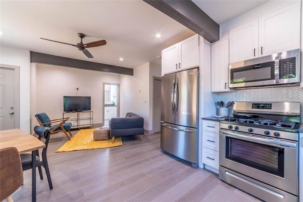 3007 E 14 1/2 ST #Unit B, Austin, TX 78702